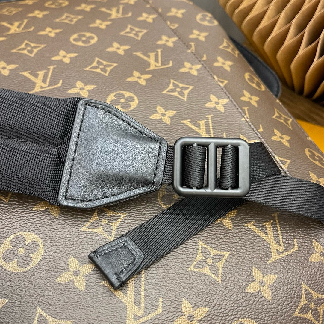 LOUIS VUITTON CHRISTOPHER backpack M46686