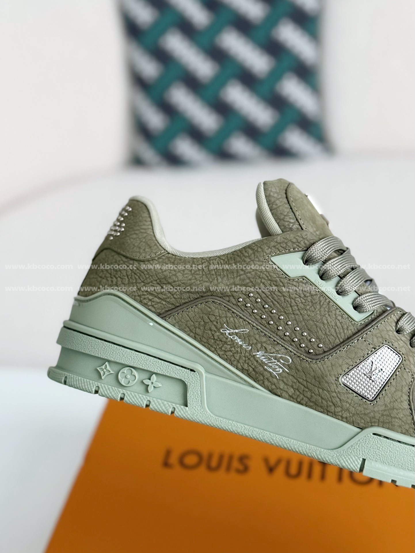 【#4530】 LOUIS VUITTON TRAINER SNEAKERS