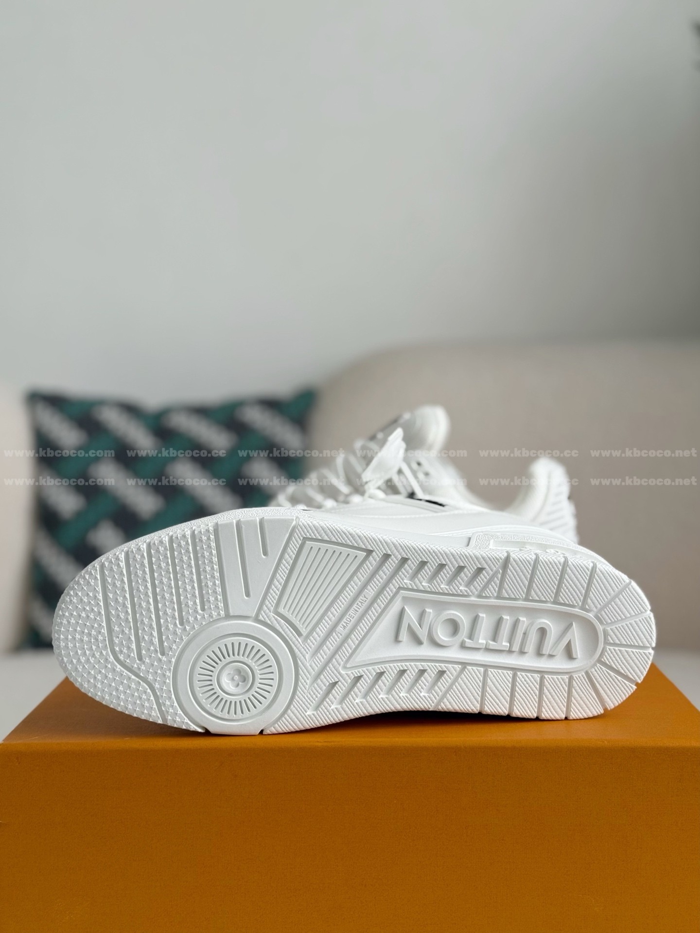 【#5839】 LOUIS VUITTON x NIGO TRAINER FW25 SNEAKERS