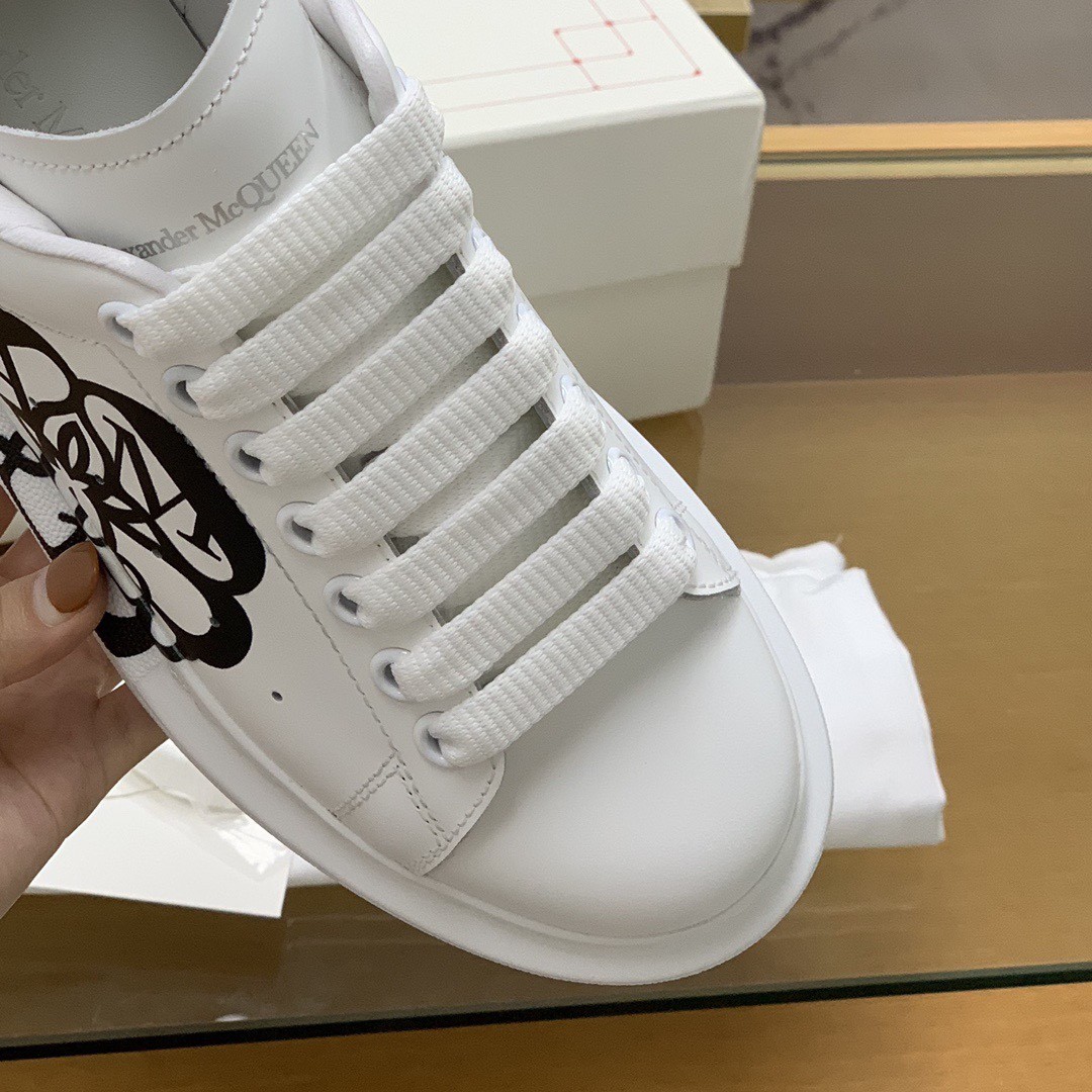 Alexander McQueen MO 3D white bloom Sneakers