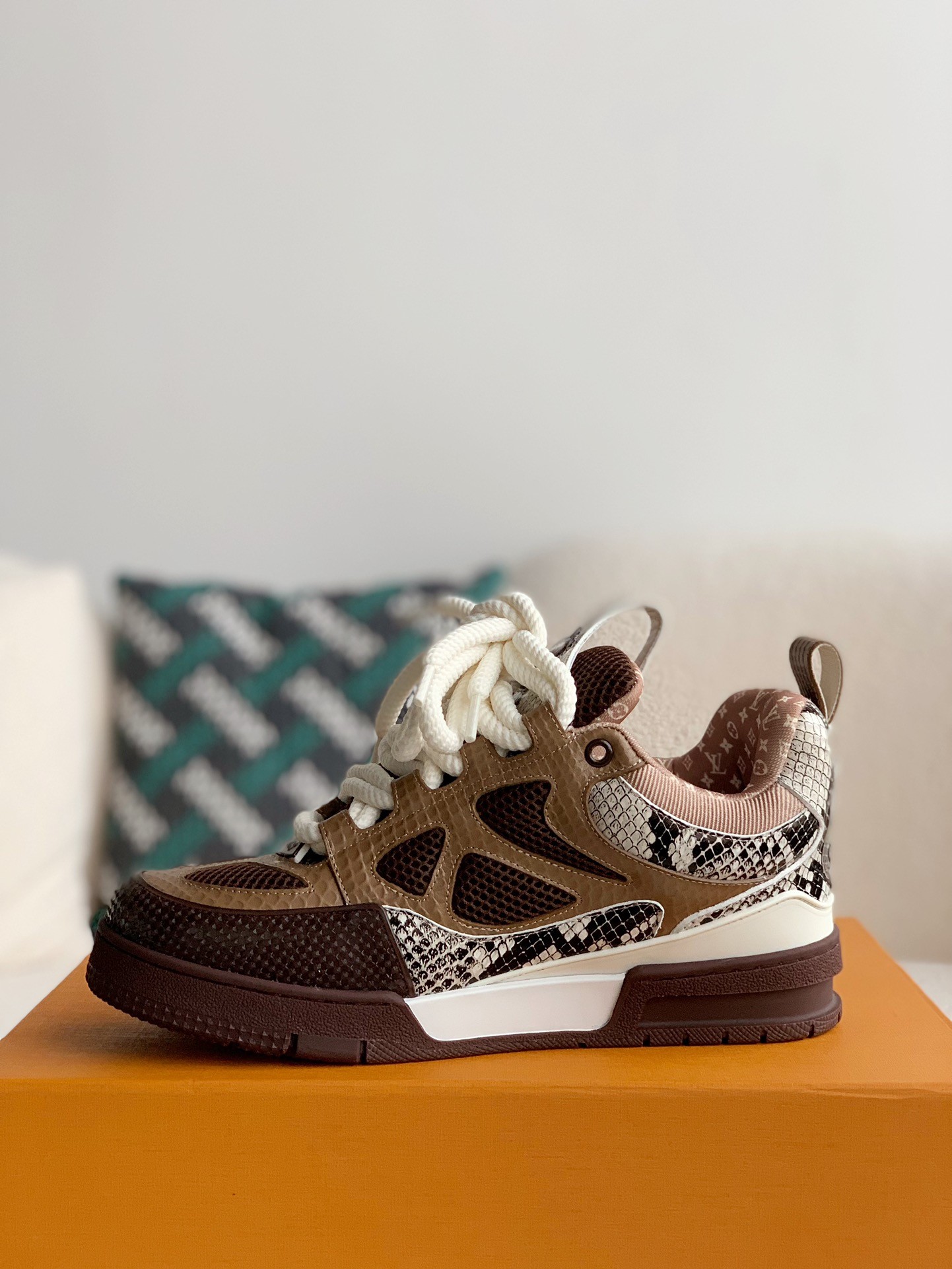 【0724】LOUIS VUITTON NEW SKATE