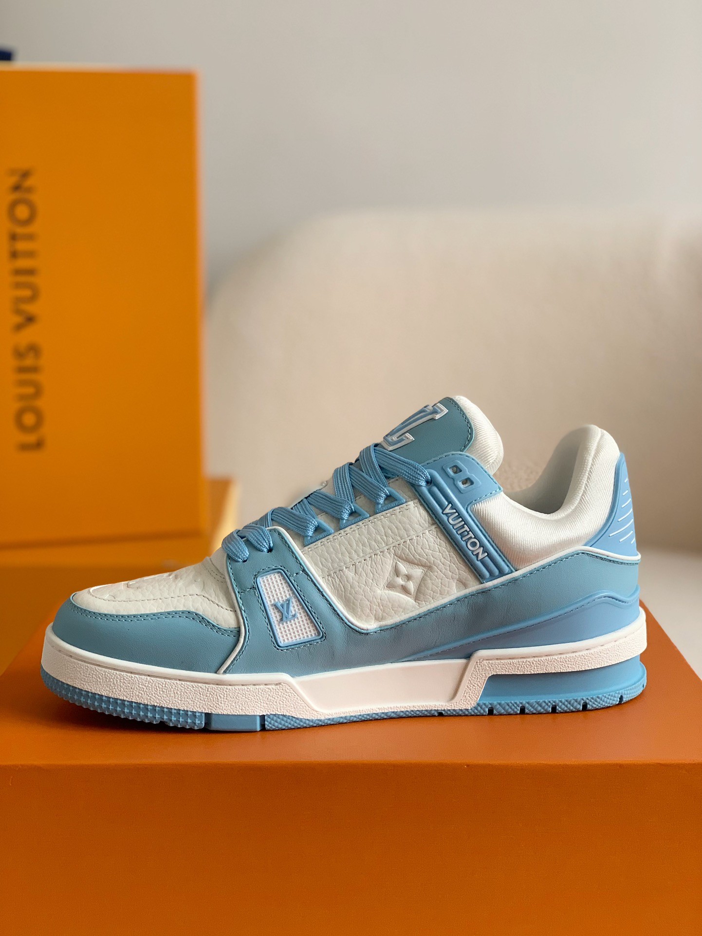 LOUIS VUITTON TRAINER Sneakers