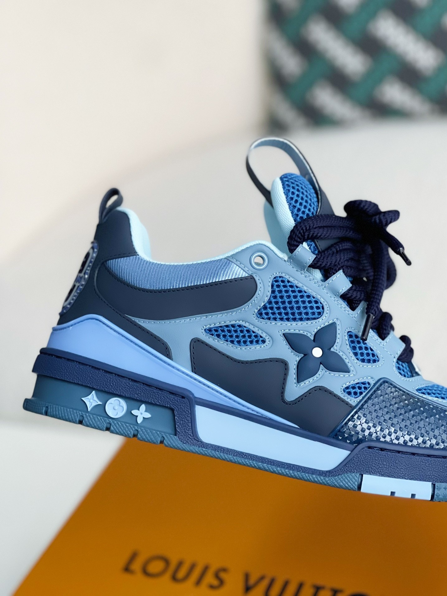 LOUIS VUITTON RUNNER TATIC sneaker