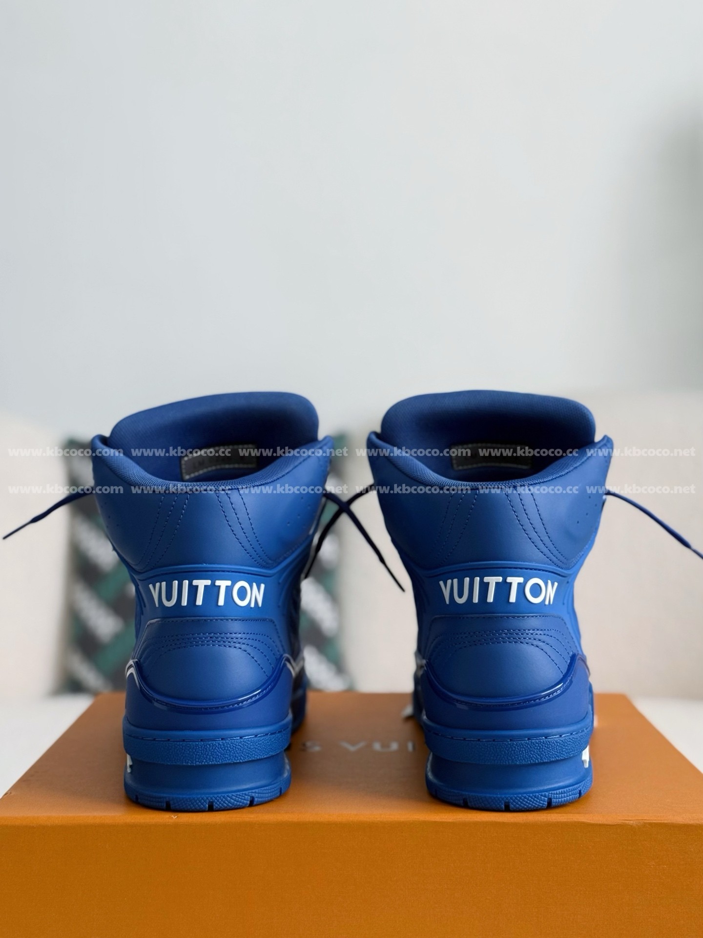 【#4628】 Louis Vuitton Trainers High-Top Plimsolls