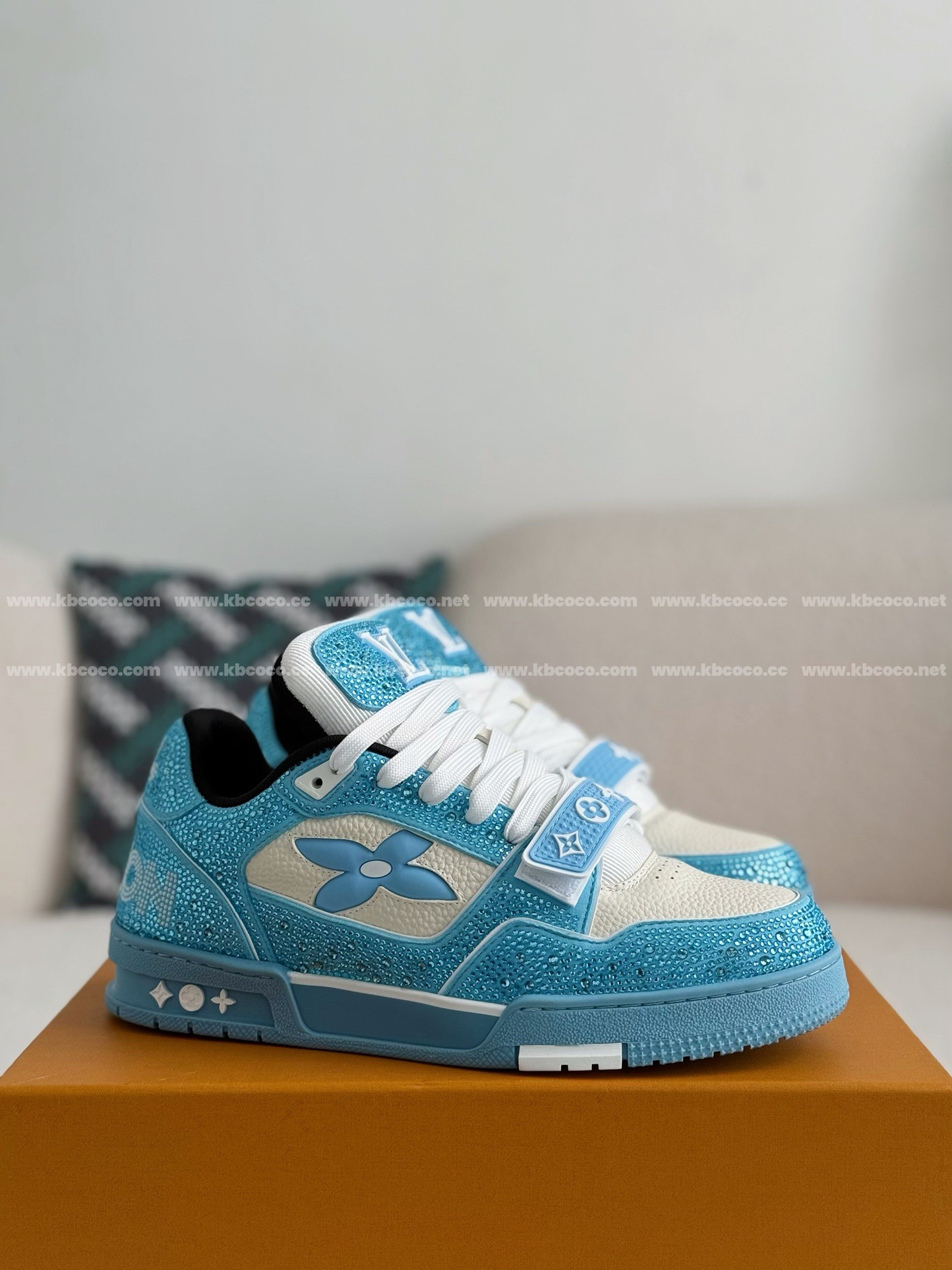 【#4200】 Louis Vuitton Trainers Sneakers