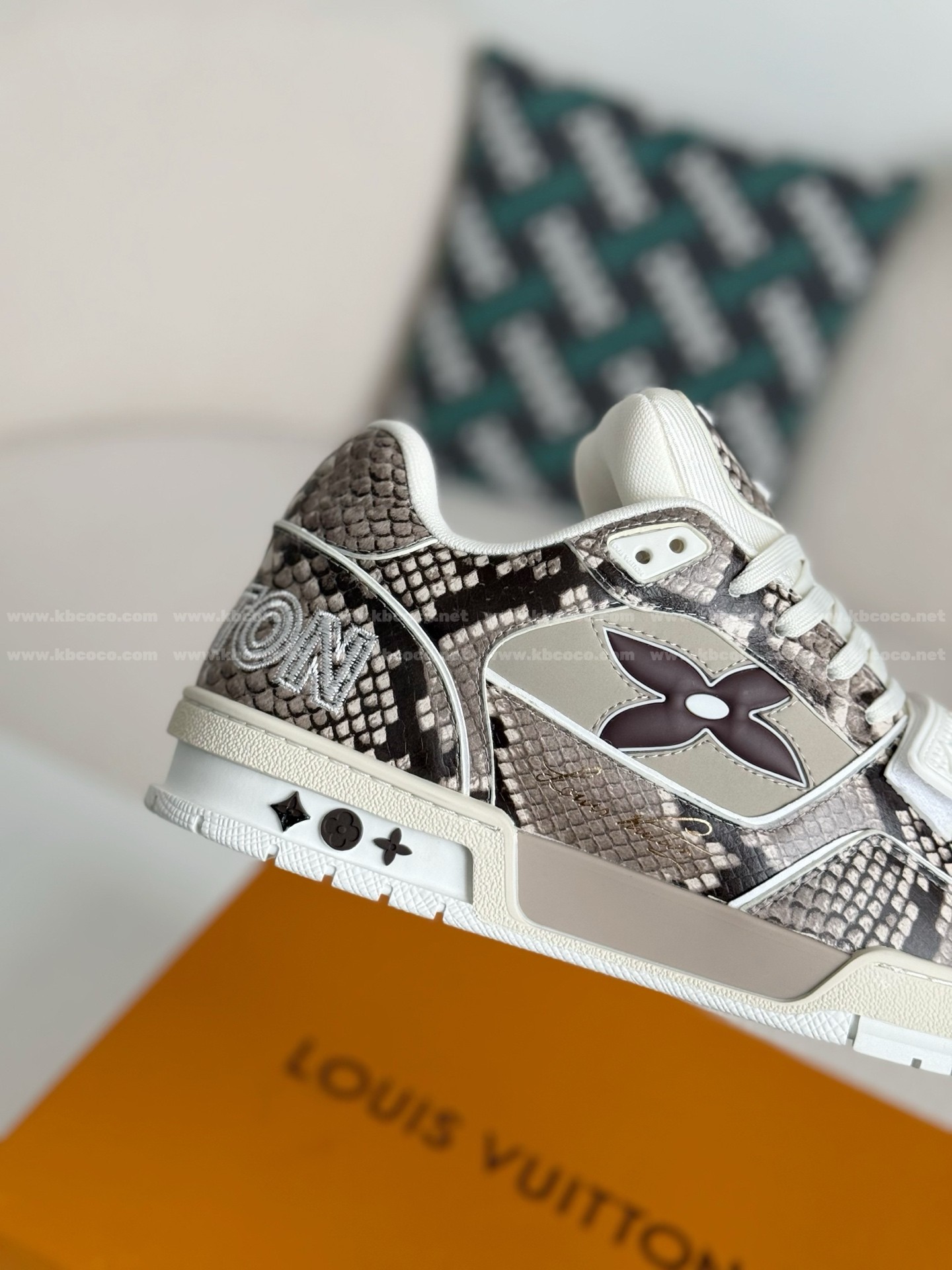 【#5794】 LOUIS VUITTON TRAINER SNEAKERS