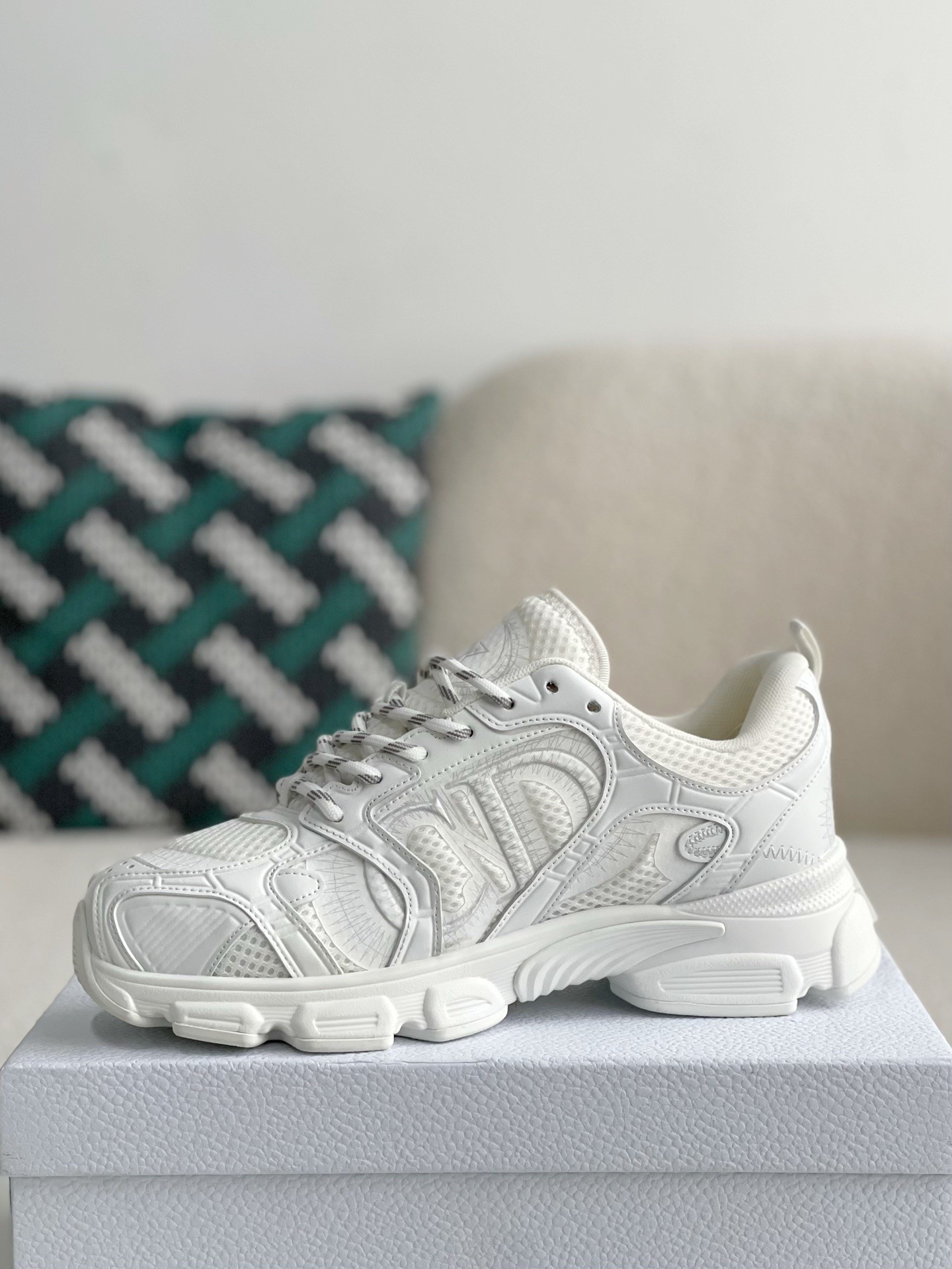 【#3362】 DlOR Running Sneakers