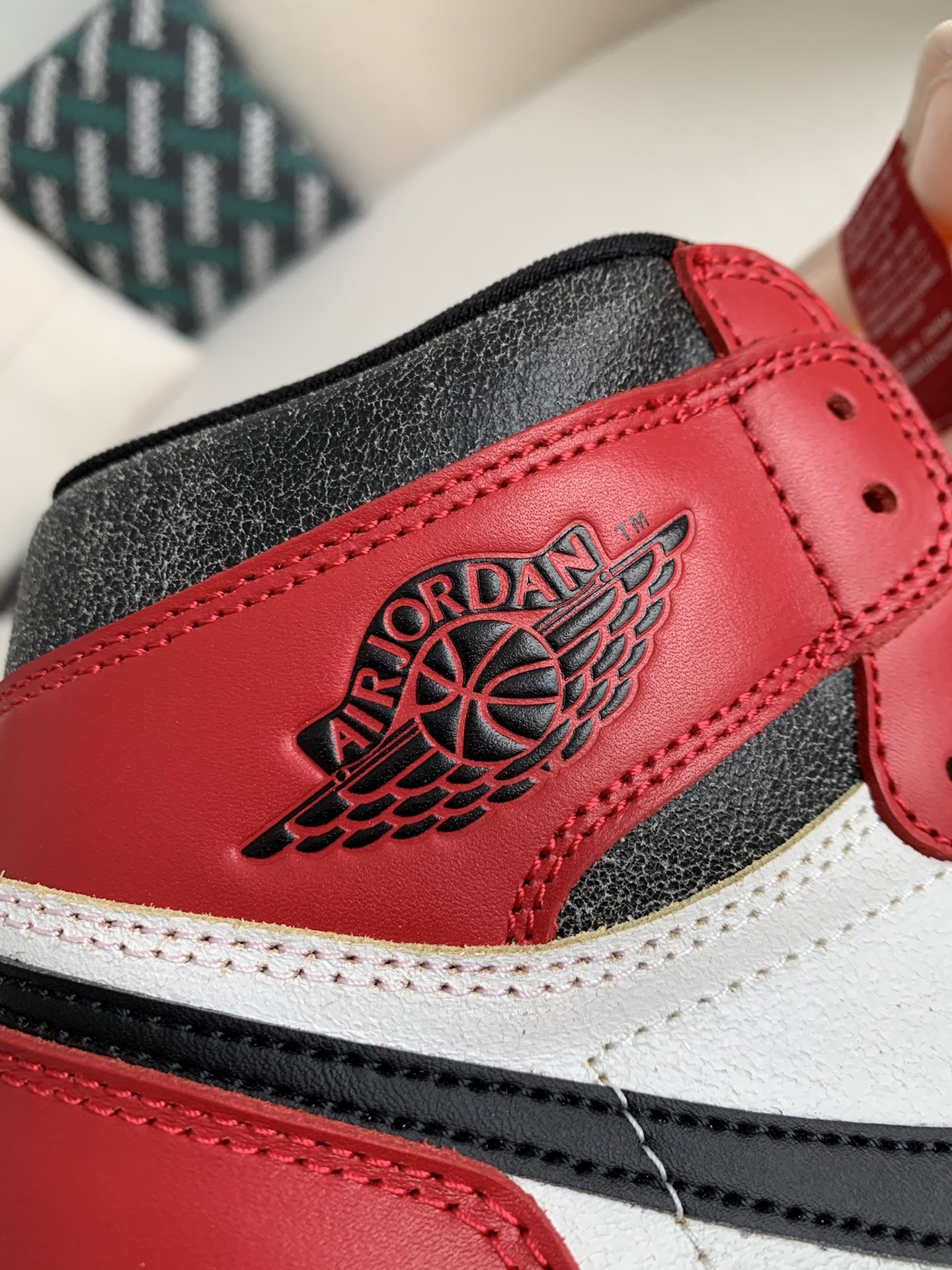 Air jordan 1 Retro High OG Chicago Red