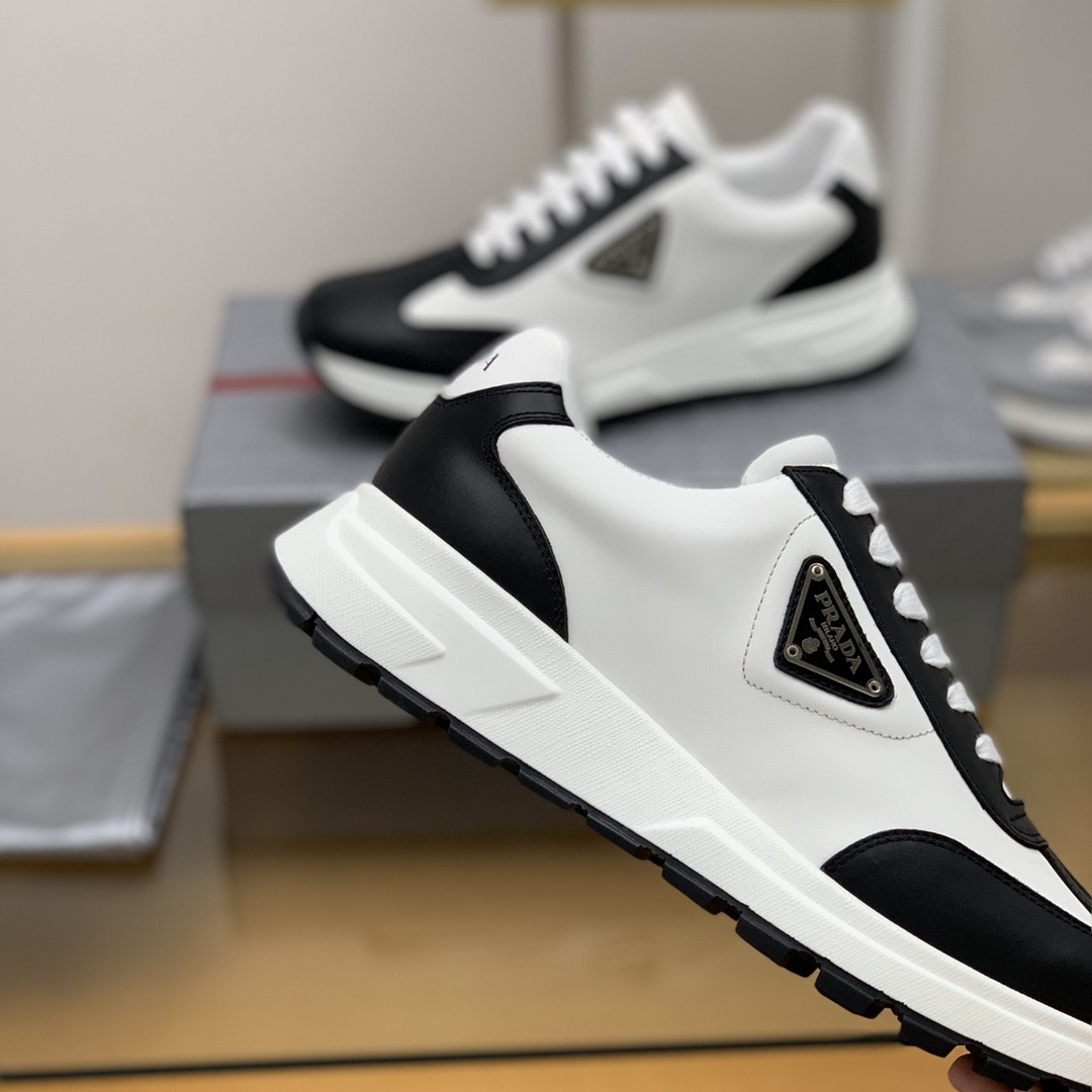 【#629】 Prada Sneakers