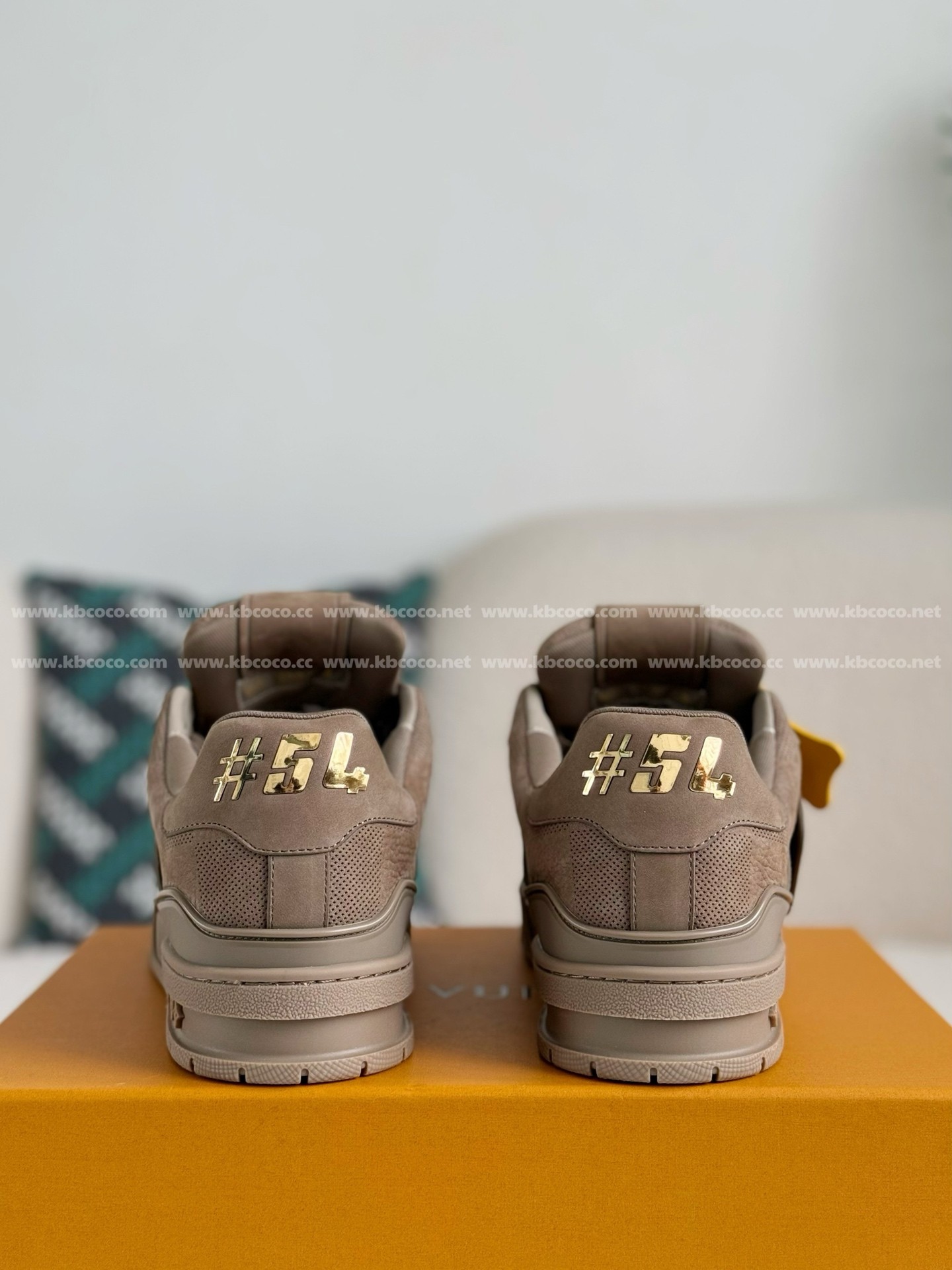 【#4873】 LOUIS VUITTON TRAINER SNEAKERS