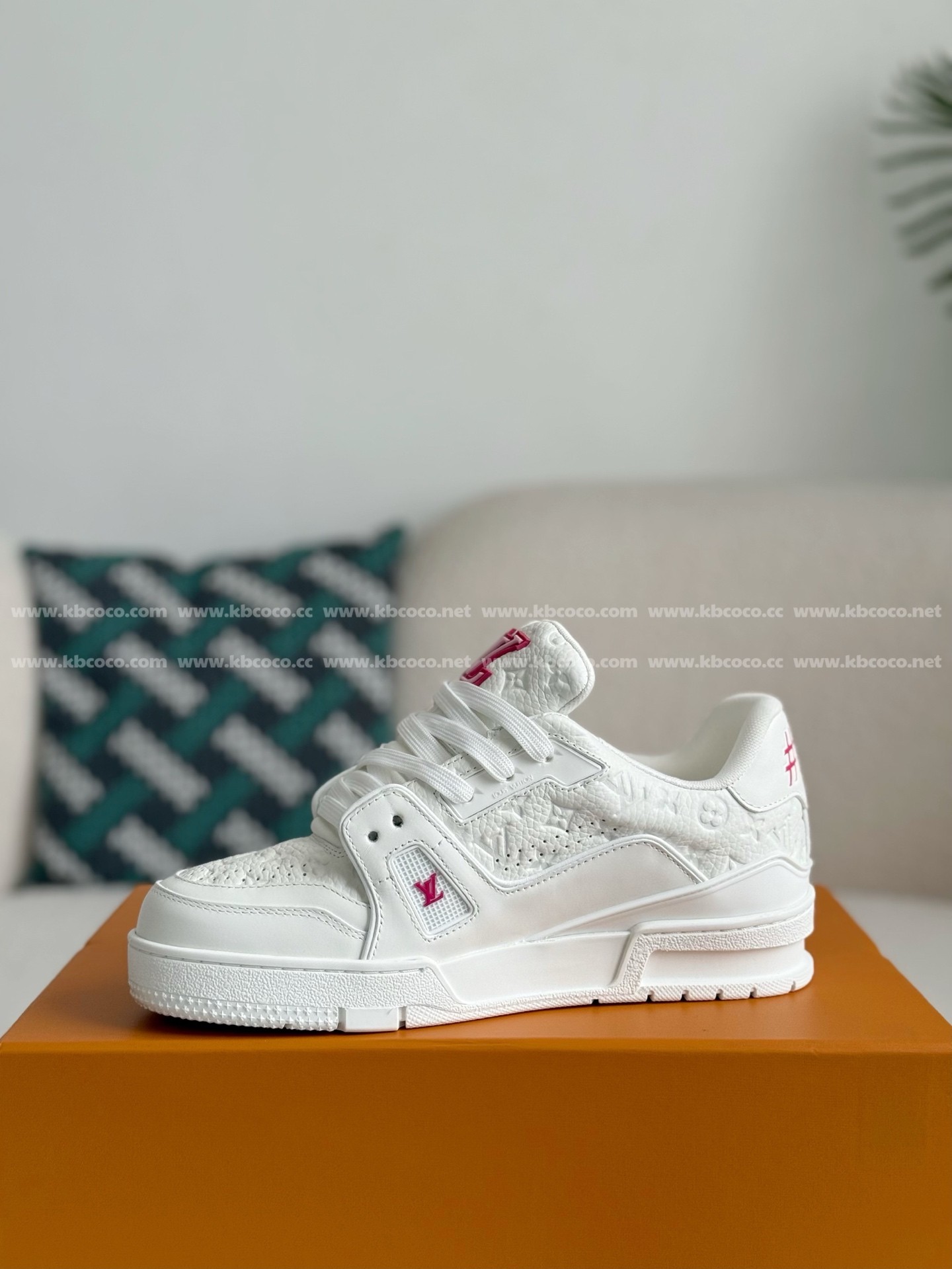 【#5367】 LOUIS VUITTON TRAINER SNEAKERS