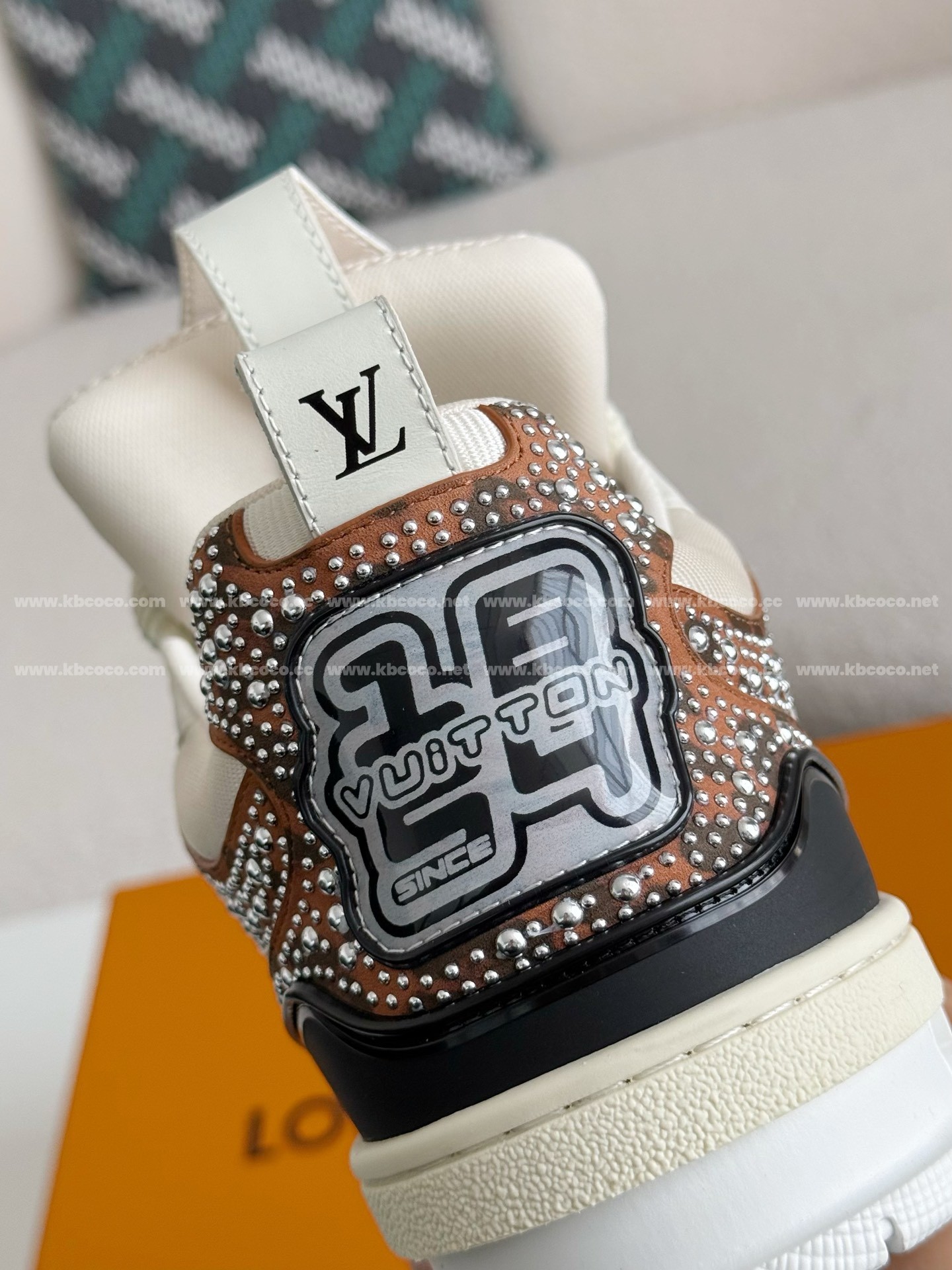 【#4071】 LOUIS VUITTON SKATE SNEAKERS