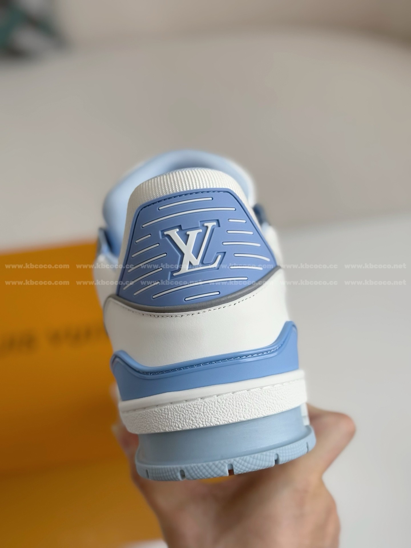 【#5774】 LOUIS VUITTON TRAINER SNEAKERS