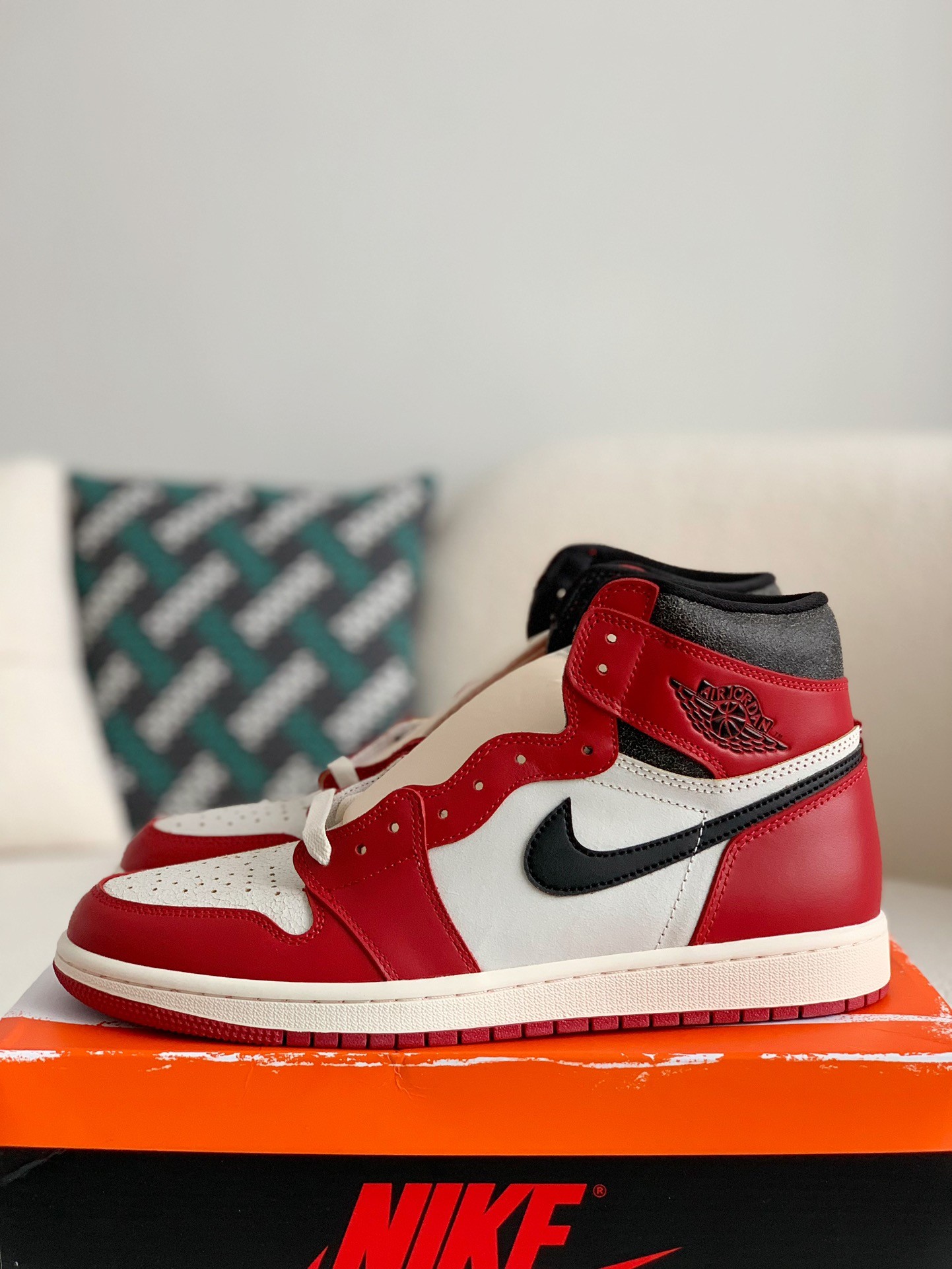 Air jordan 1 Retro High OG Chicago Red