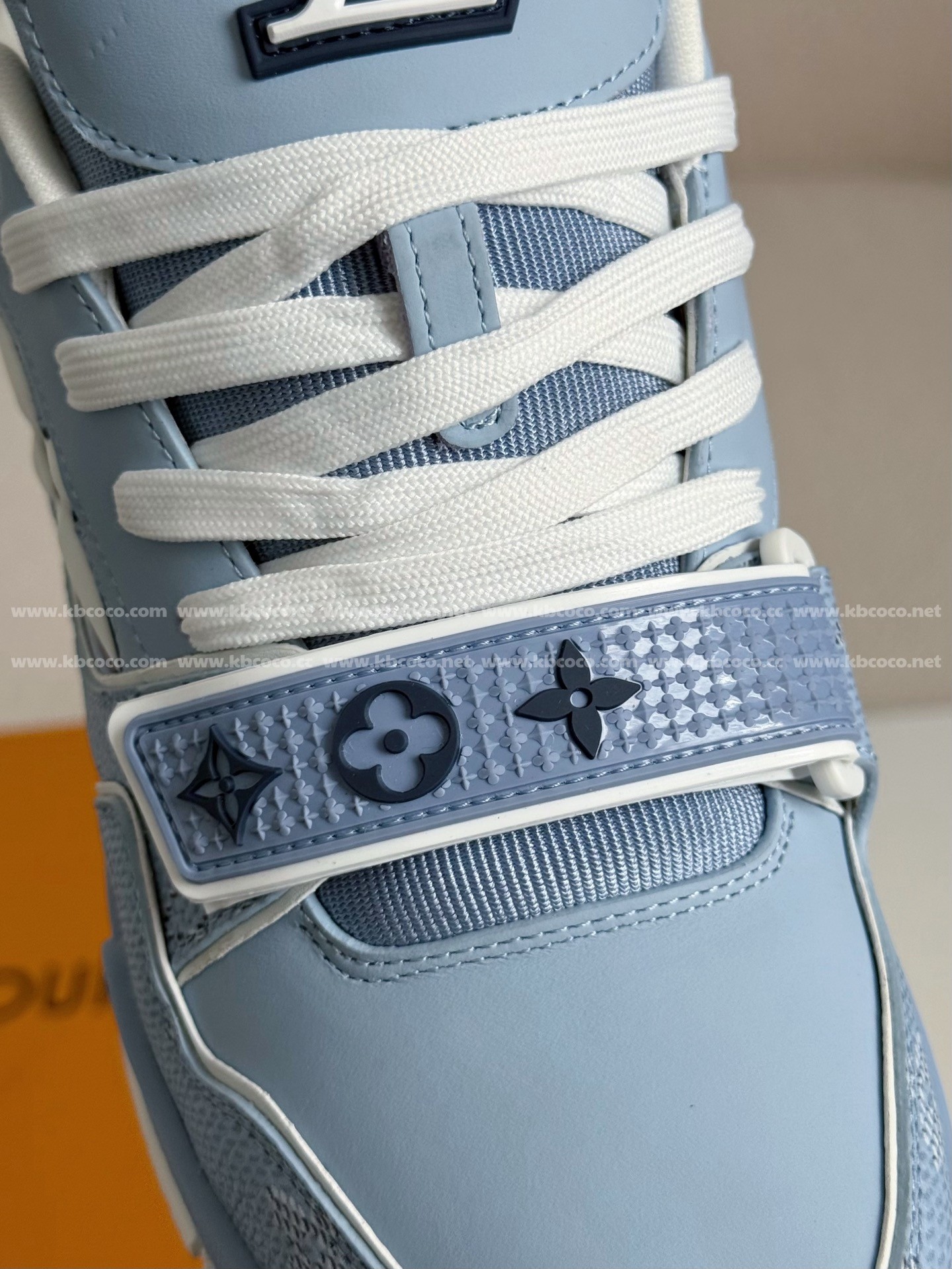 【#5424】 LOUIS VUITTON TRAINER SNEAKERS