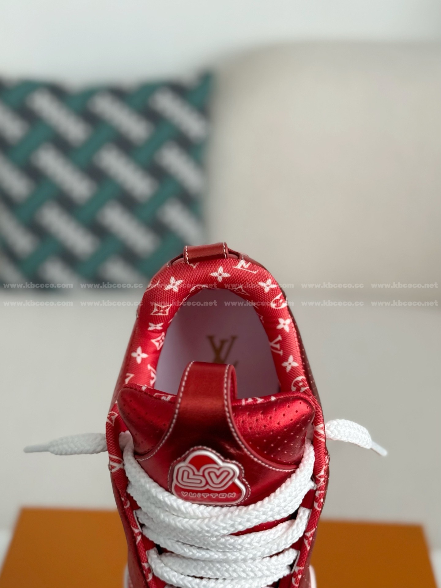 【#5678】 LOUIS VUITTON SKATE SNEAKERS