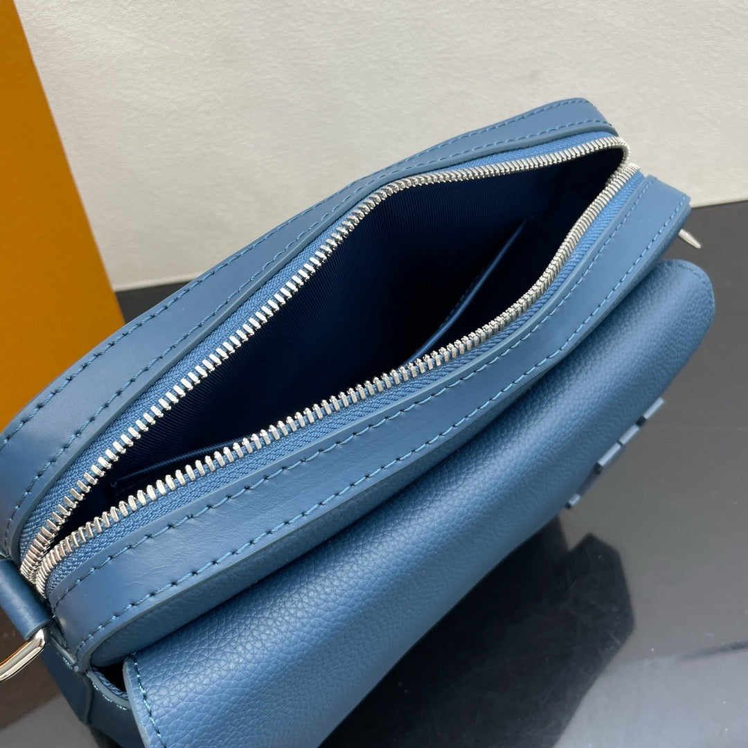 LOUIS VUITTON FastlineMessenger Crossbody bag/top quality M24750