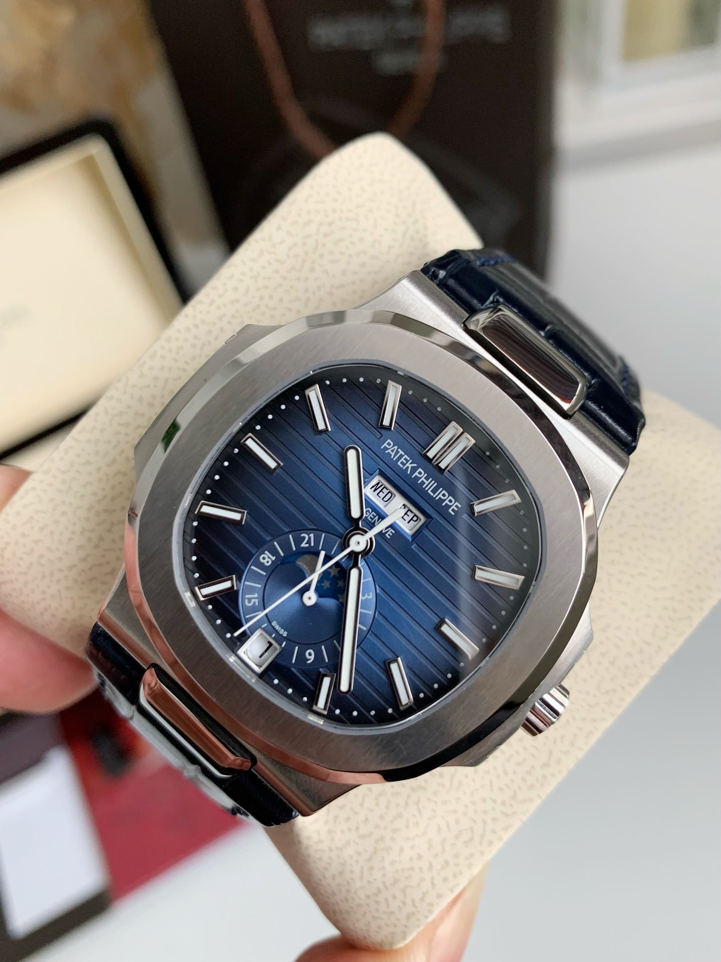 【#3745】 PATEK PHILIPPE 5726 serieswatch