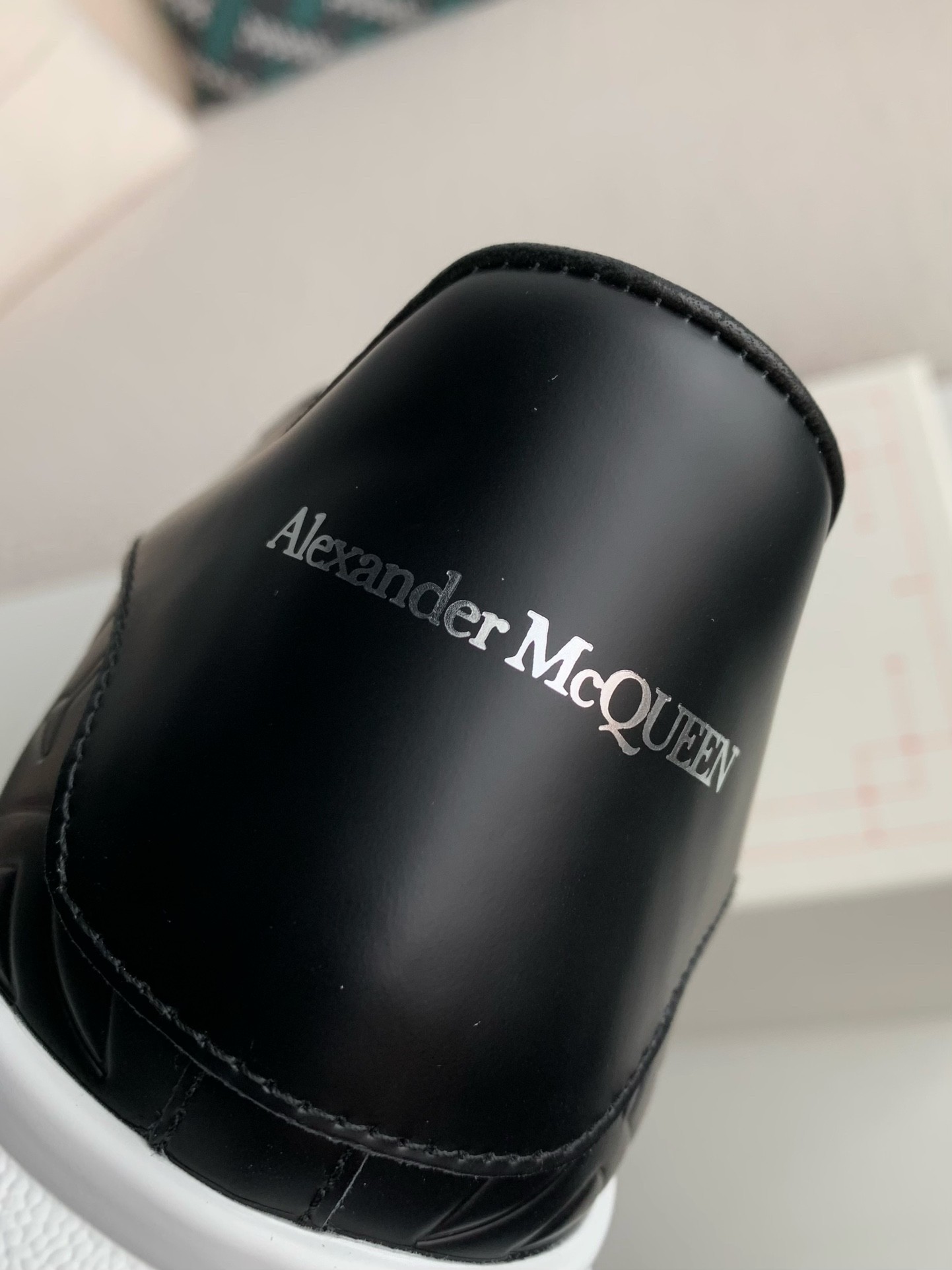 Alexander McQueen versatile Sneakers