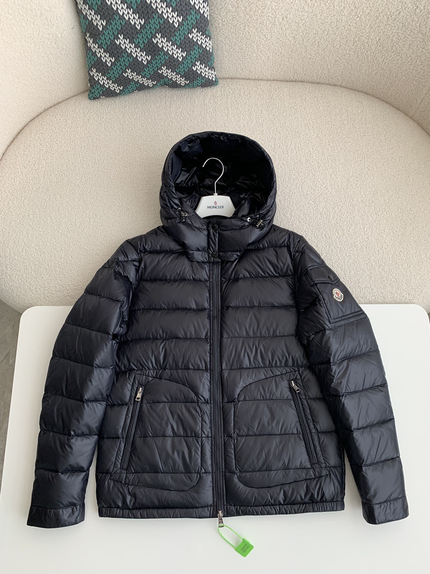 【#3670】Moncler Short men's down jacket