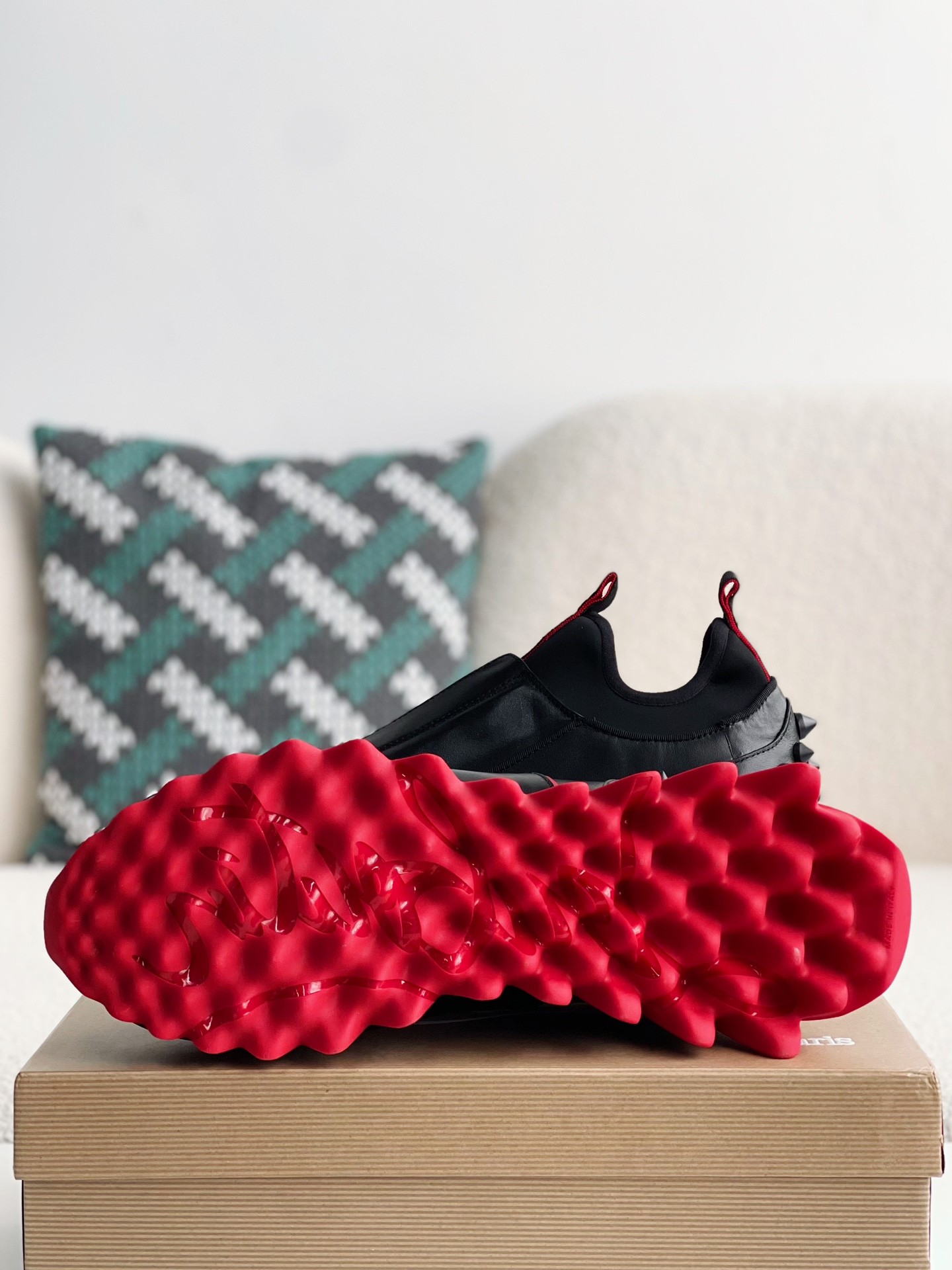 【#3011】Christian Louboutin Sneakers