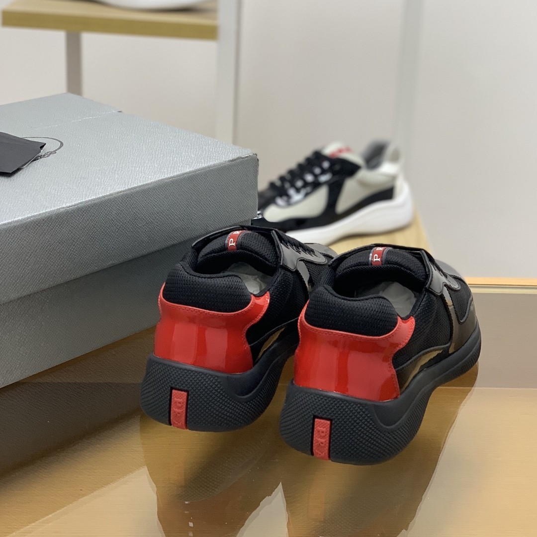 【#609】 Prada Sneakers