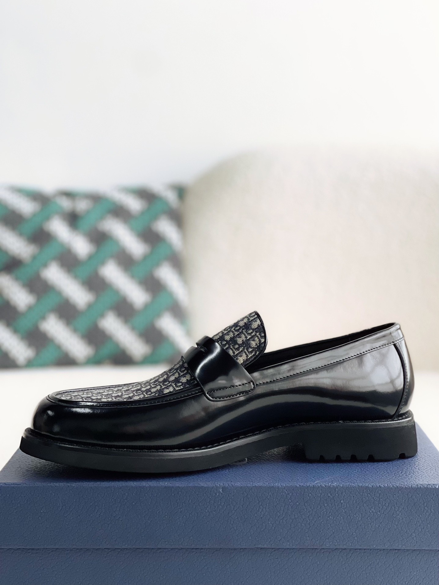 DlOR Men's Leather Shoes