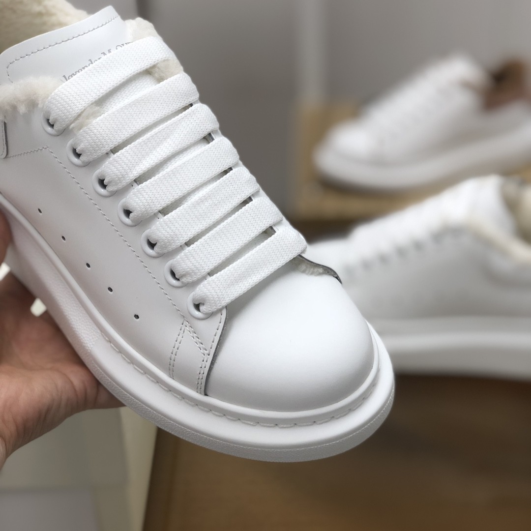 Alexander McQueen MO White velvet Lining Sneakers