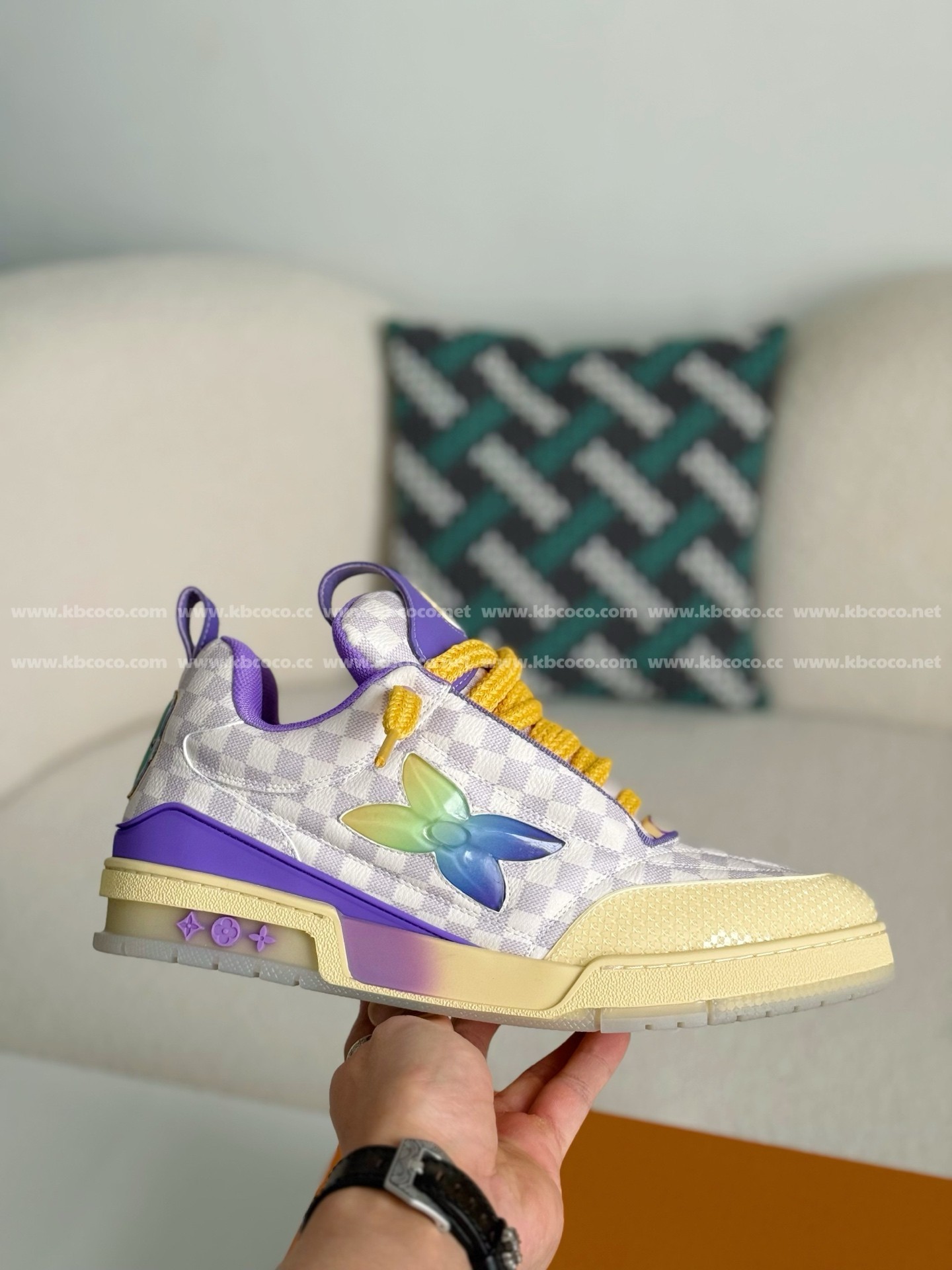 【#5442】 LOUIS VUITTON RUNNER TATIC SNEAKERS
