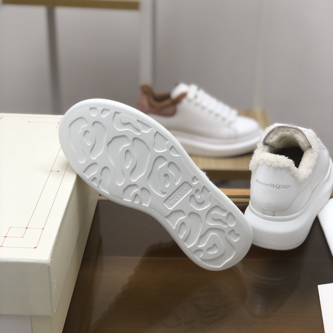 Alexander McQueen MO White velvet Lining Sneakers
