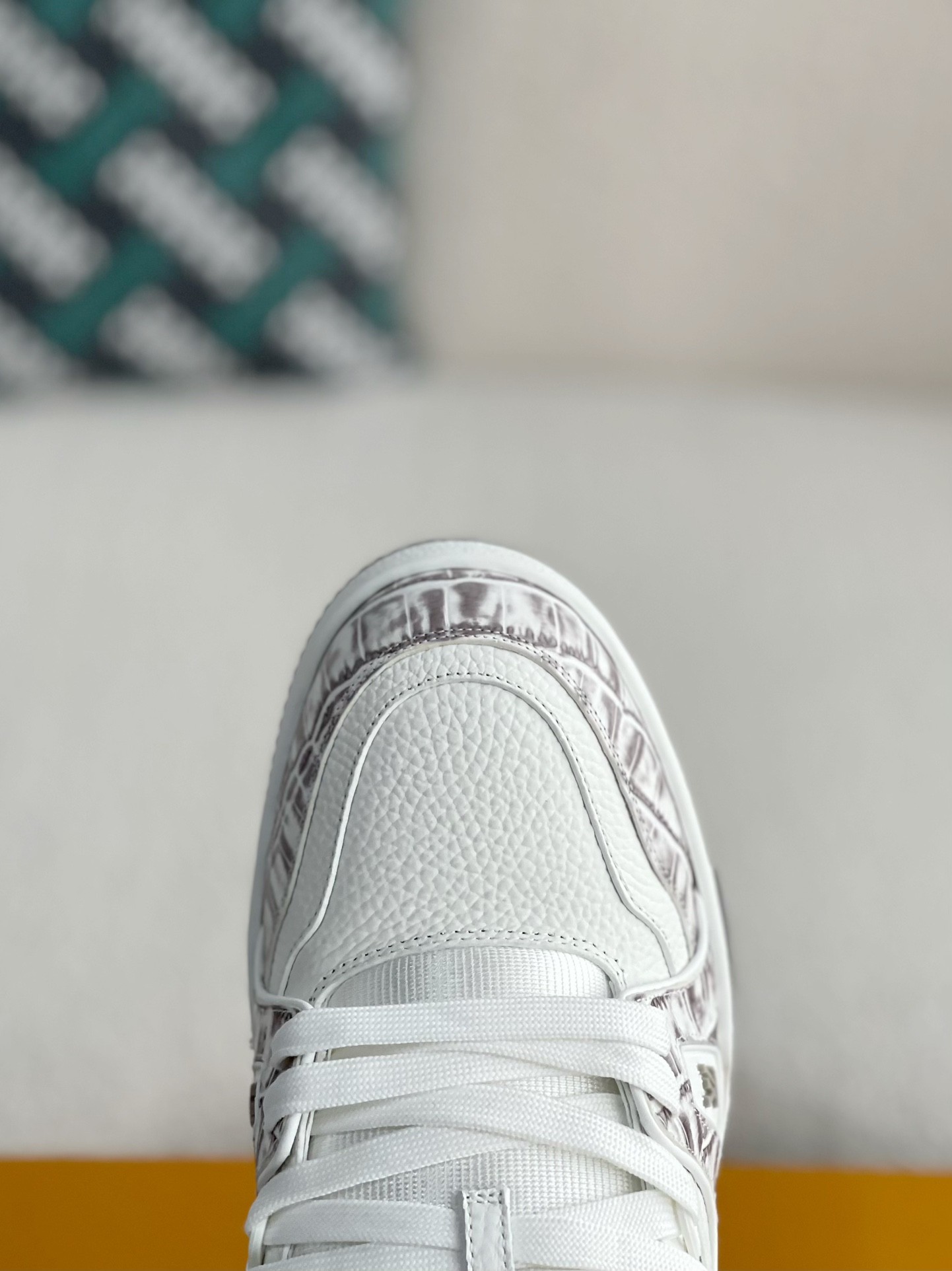 [#3368」 LOUIS VUITTON TRAINER SNEAKERS