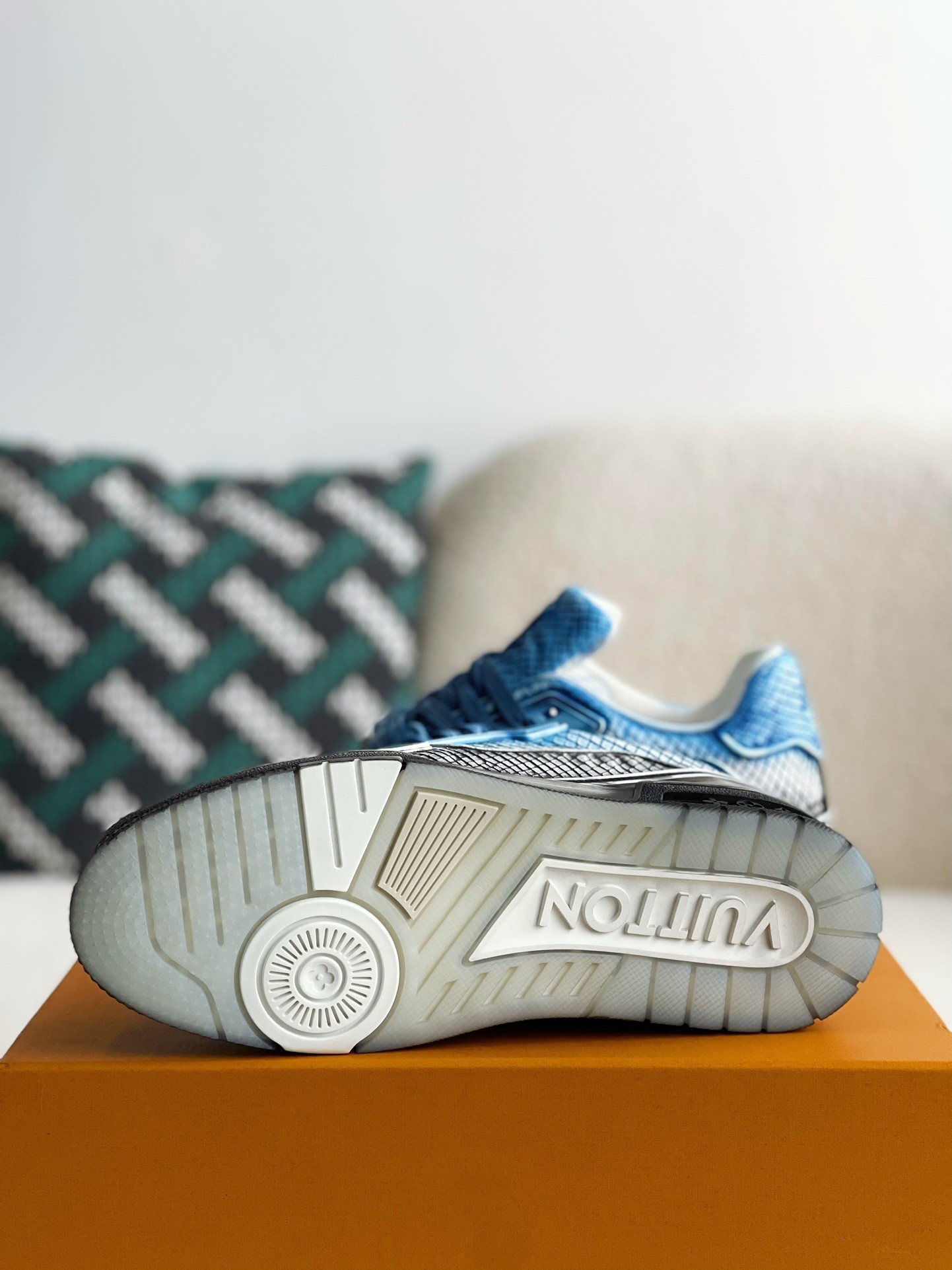 [#3314]LOUIS VUITTON TRAINER SNEAKERS