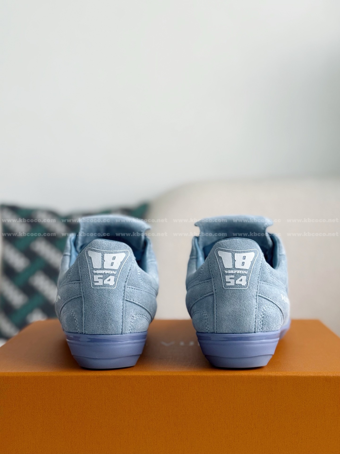 【#5869】 LOUIS VUITTON FOOTPRINTSOCCER CASUAL SHOES