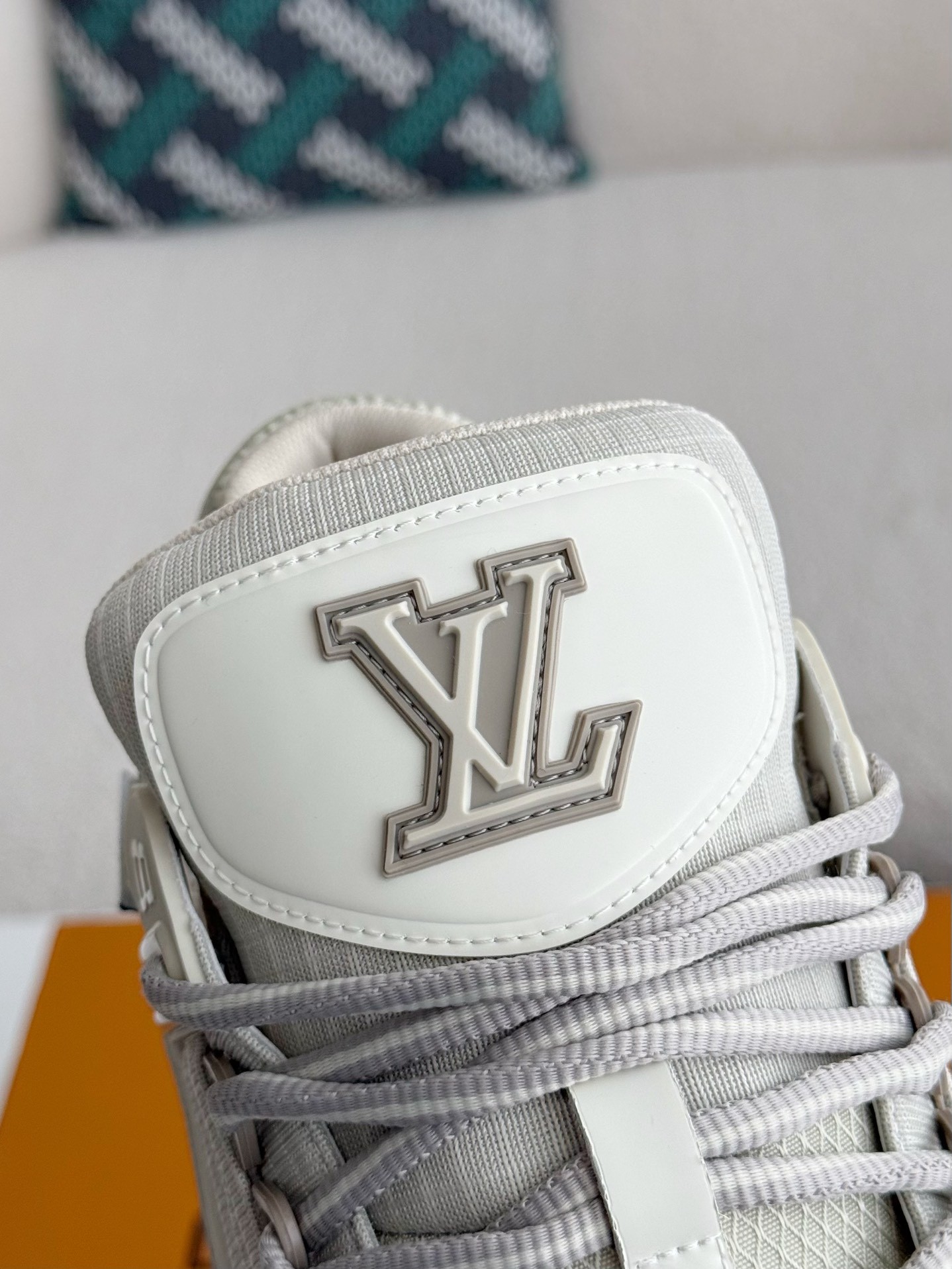 [#3904]LOUIS VUITTON TRAINER SNEAKERS