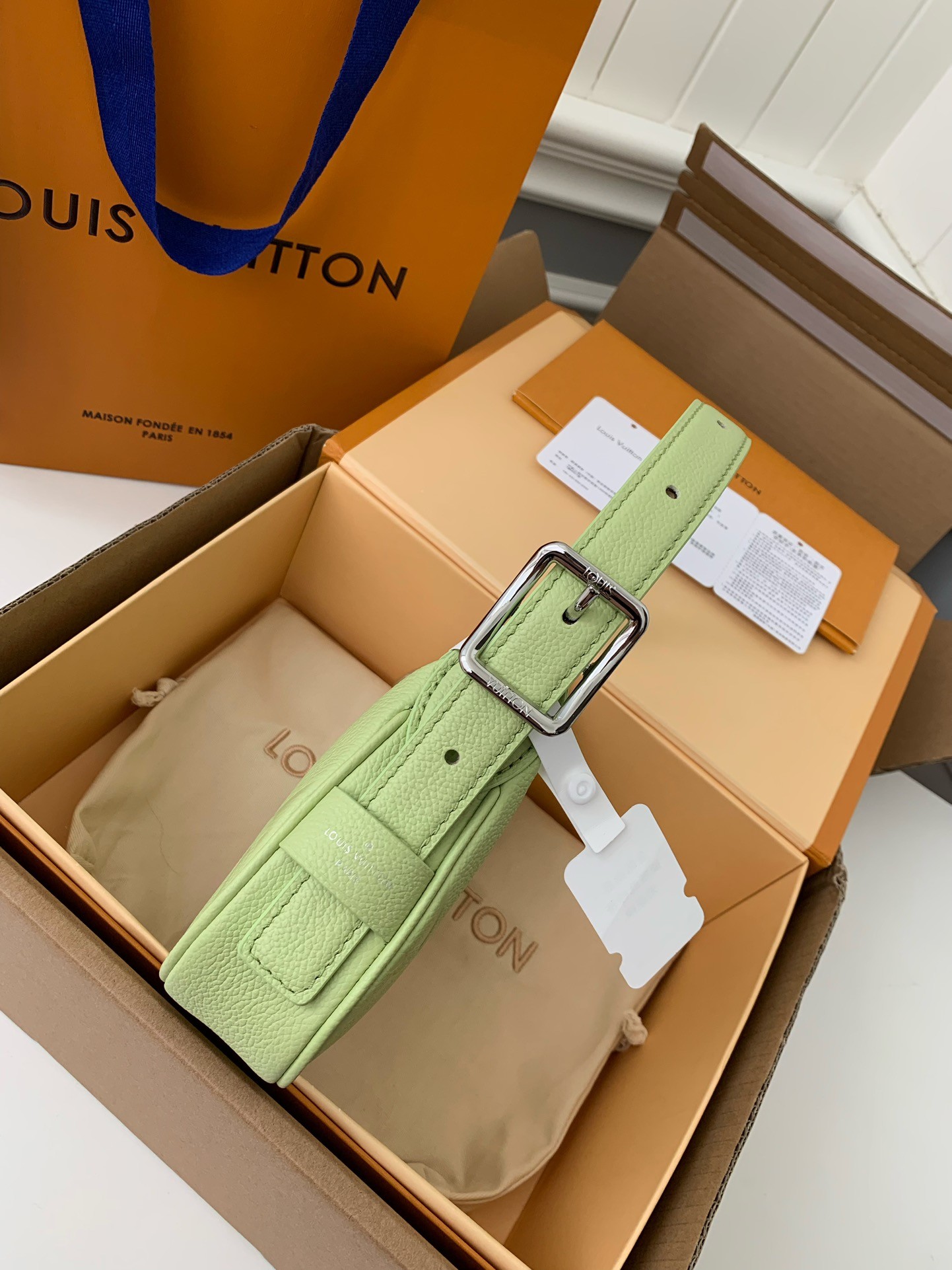 Louis Vuitton 23 New MINI MOON Handbag M82425, Top Quality