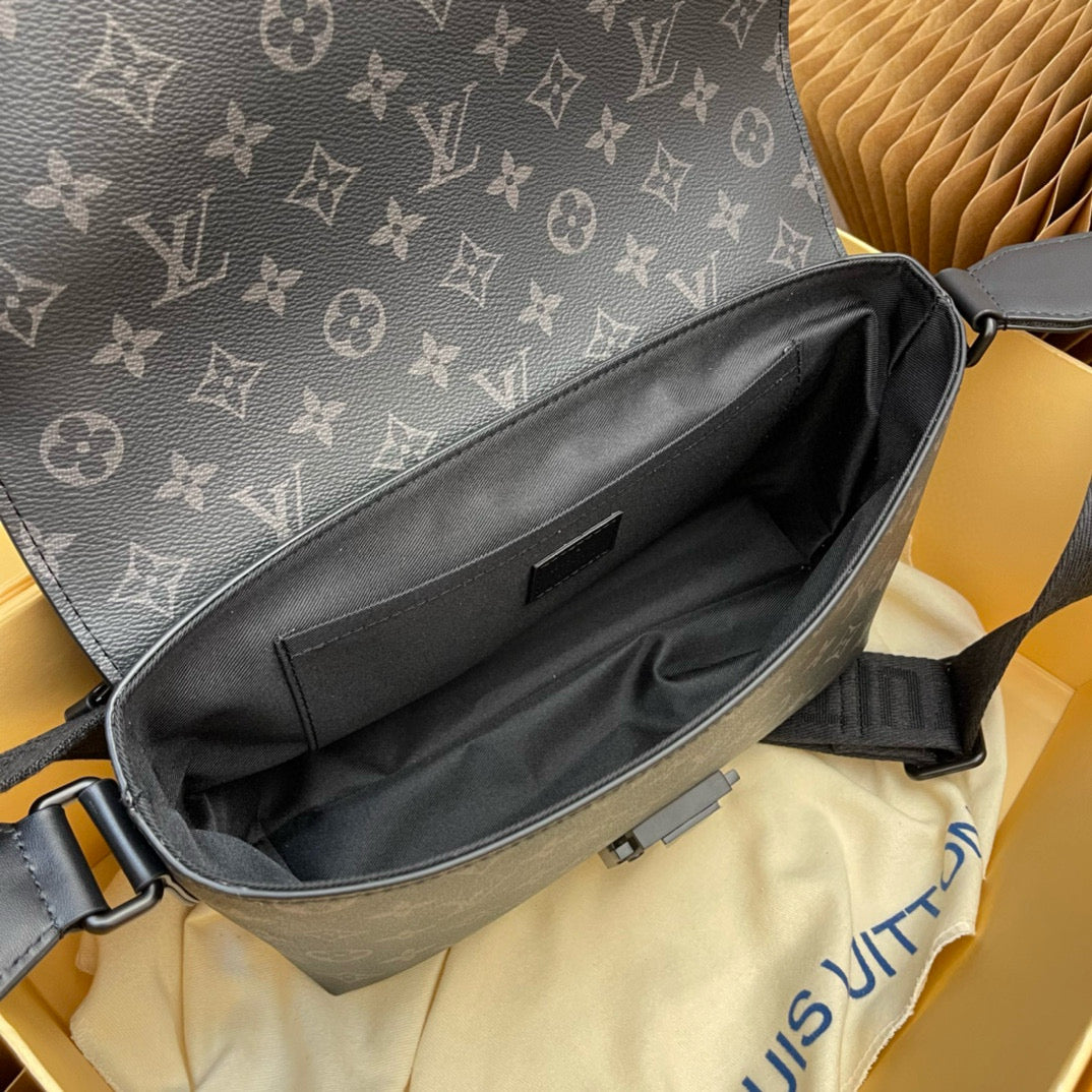 LOUIS VUITTON S-CAPE Shoulder bag/crossbody bag/Top Quality M46794