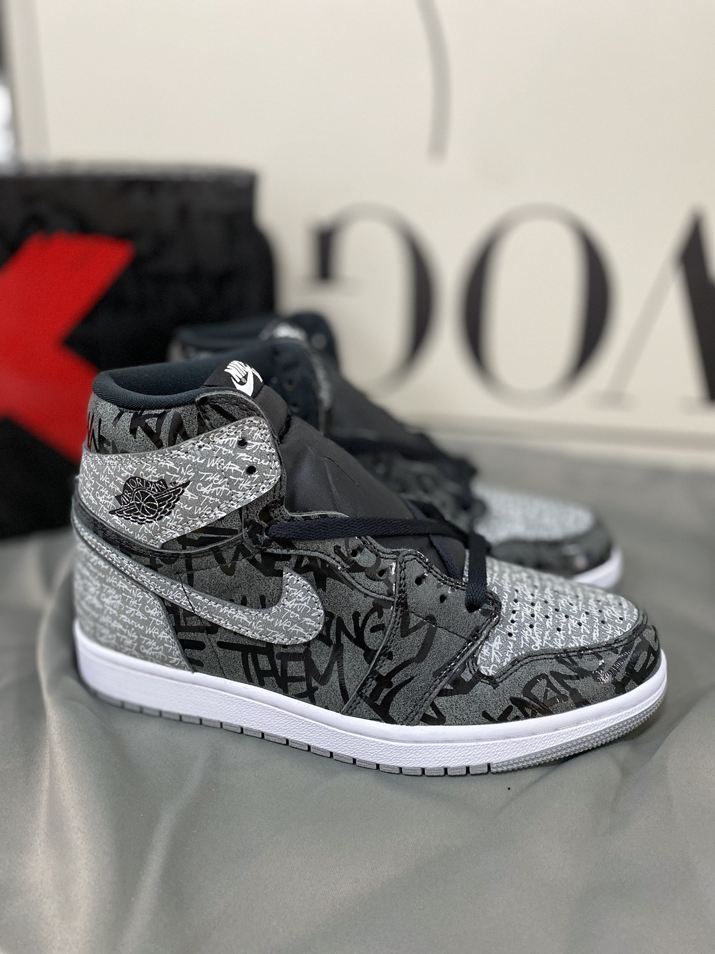 Air Jordan 1 High OG Rebellionair