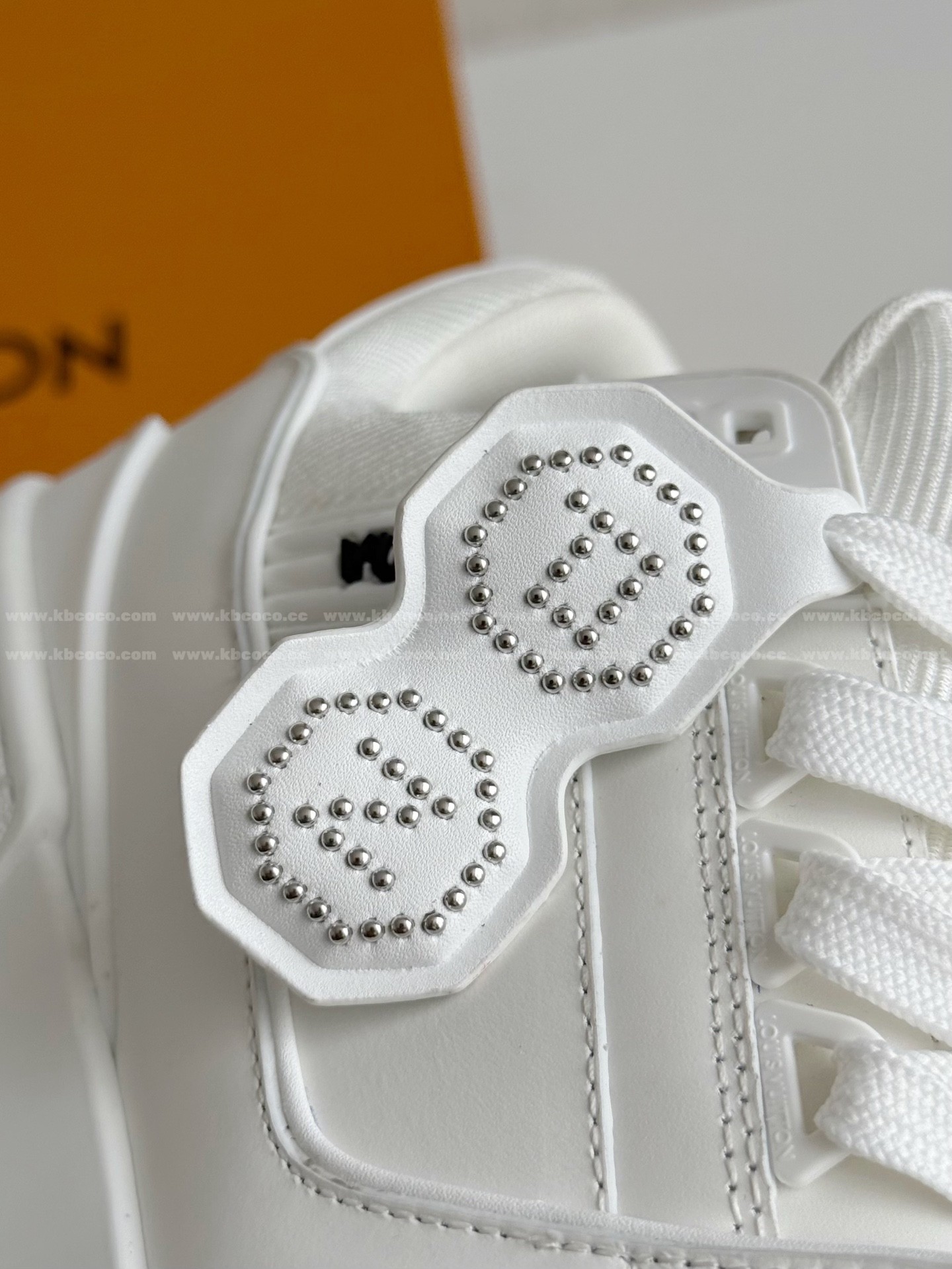 【#5839】 LOUIS VUITTON x NIGO TRAINER FW25 SNEAKERS