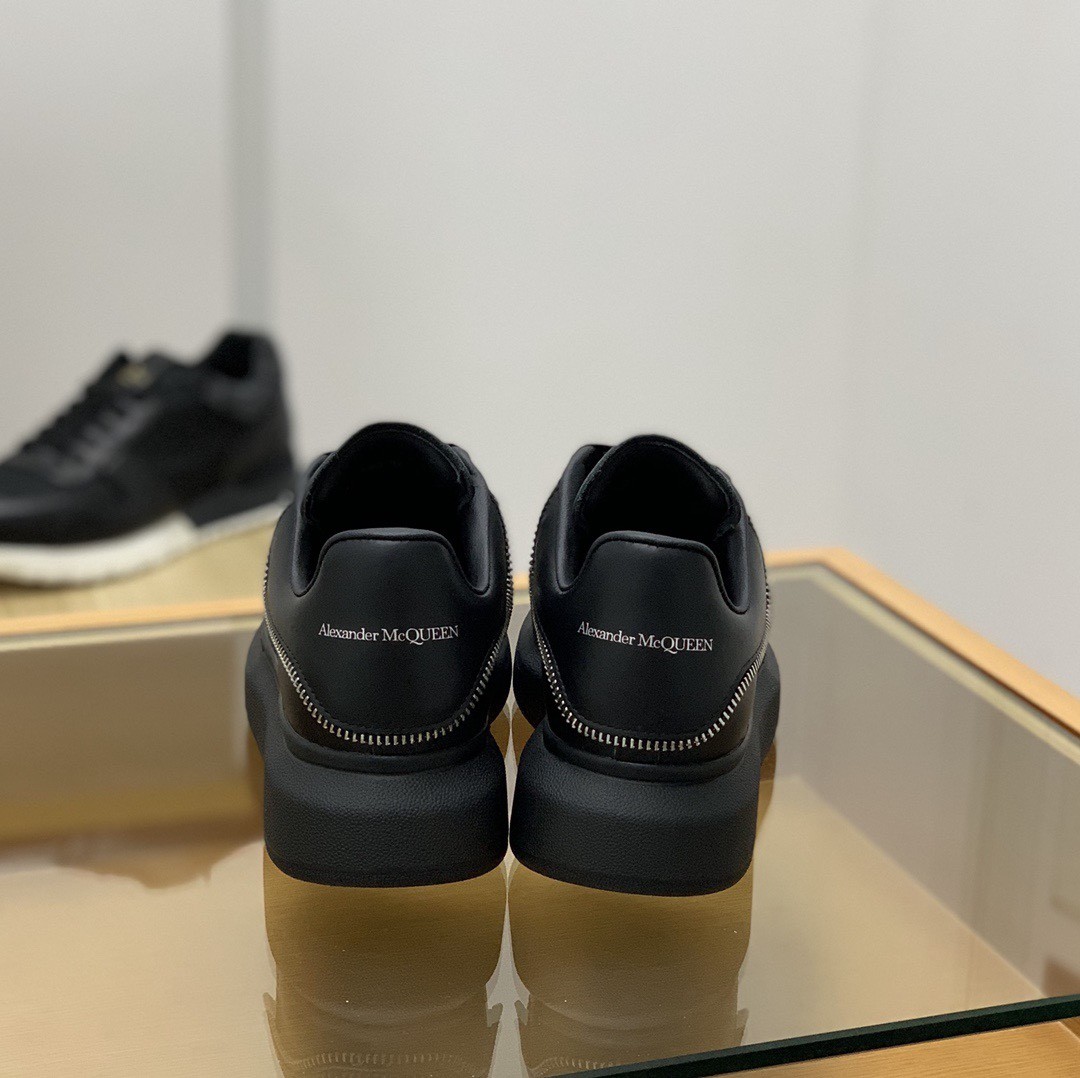 Alexander McQueen MQ All black zip Sneakers