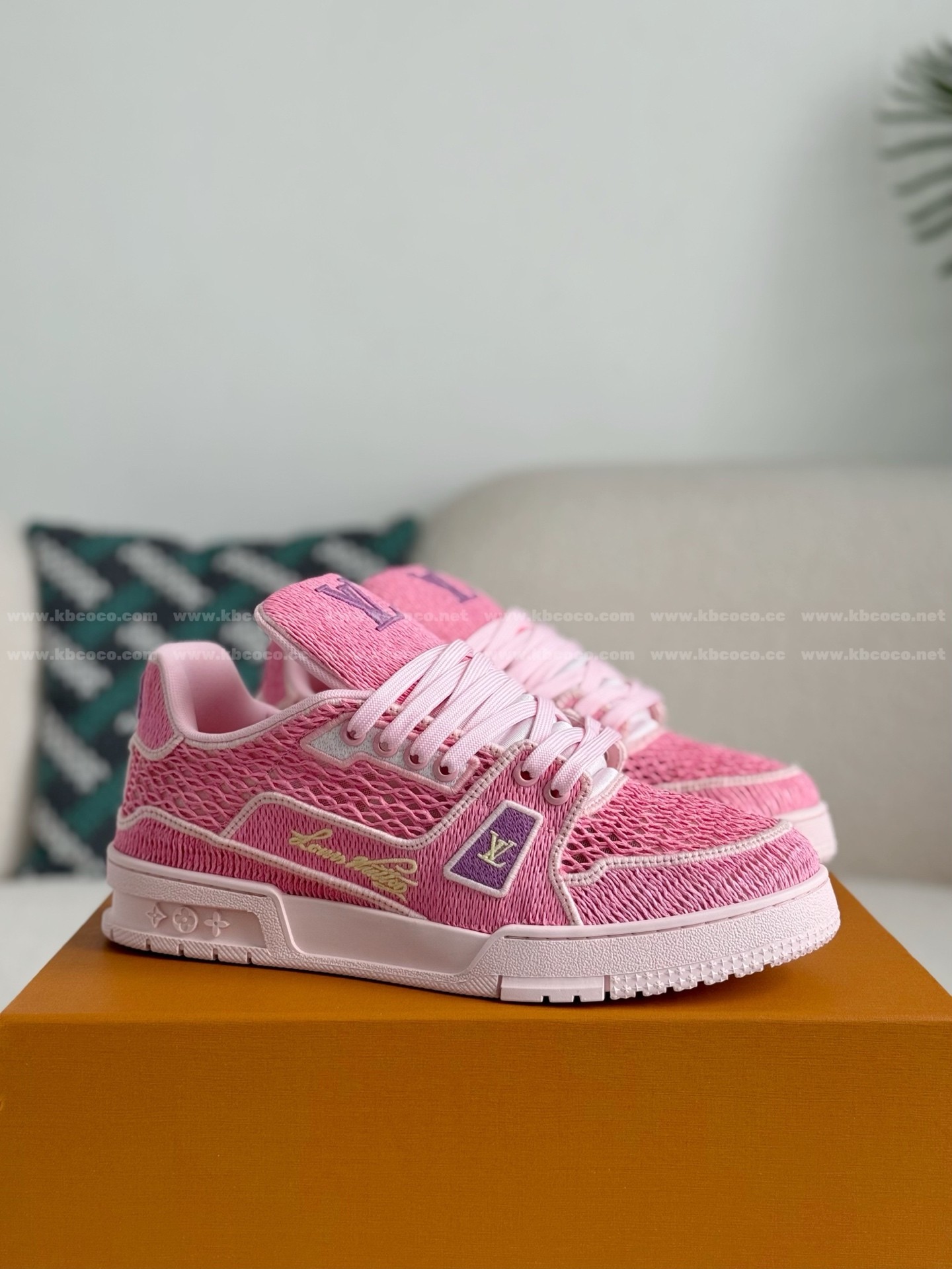 【#5823】 LOUIS VUITTON TRAINER SNEAKERS