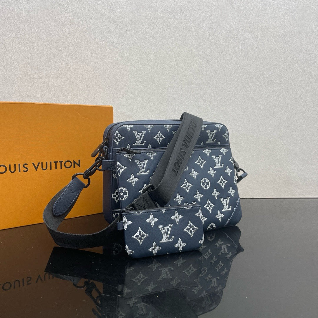 LOUIS VUITTON TrioMessenger Postman bag/top quality M24754