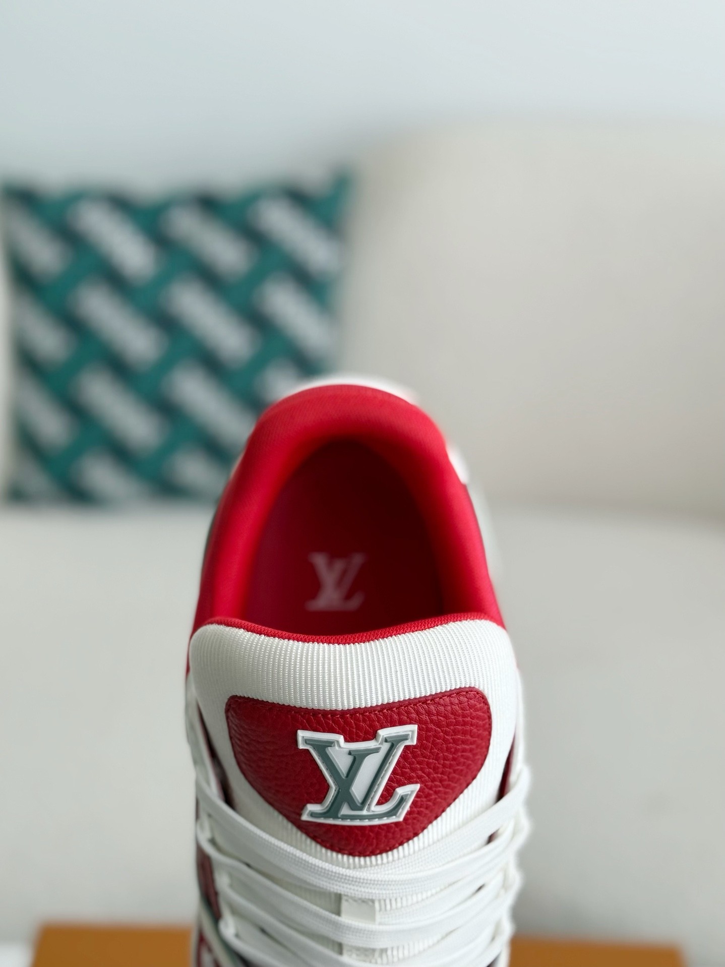[#3887」 LOUIS VUITTON TRAINER SNEAKERS