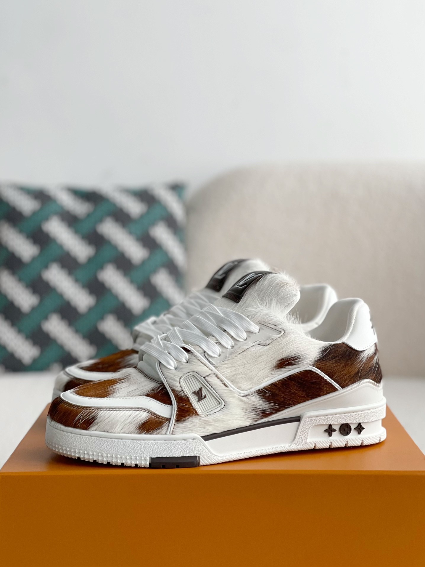 [#3530]LOUIS VUITTON TRAINER SNEAKERS