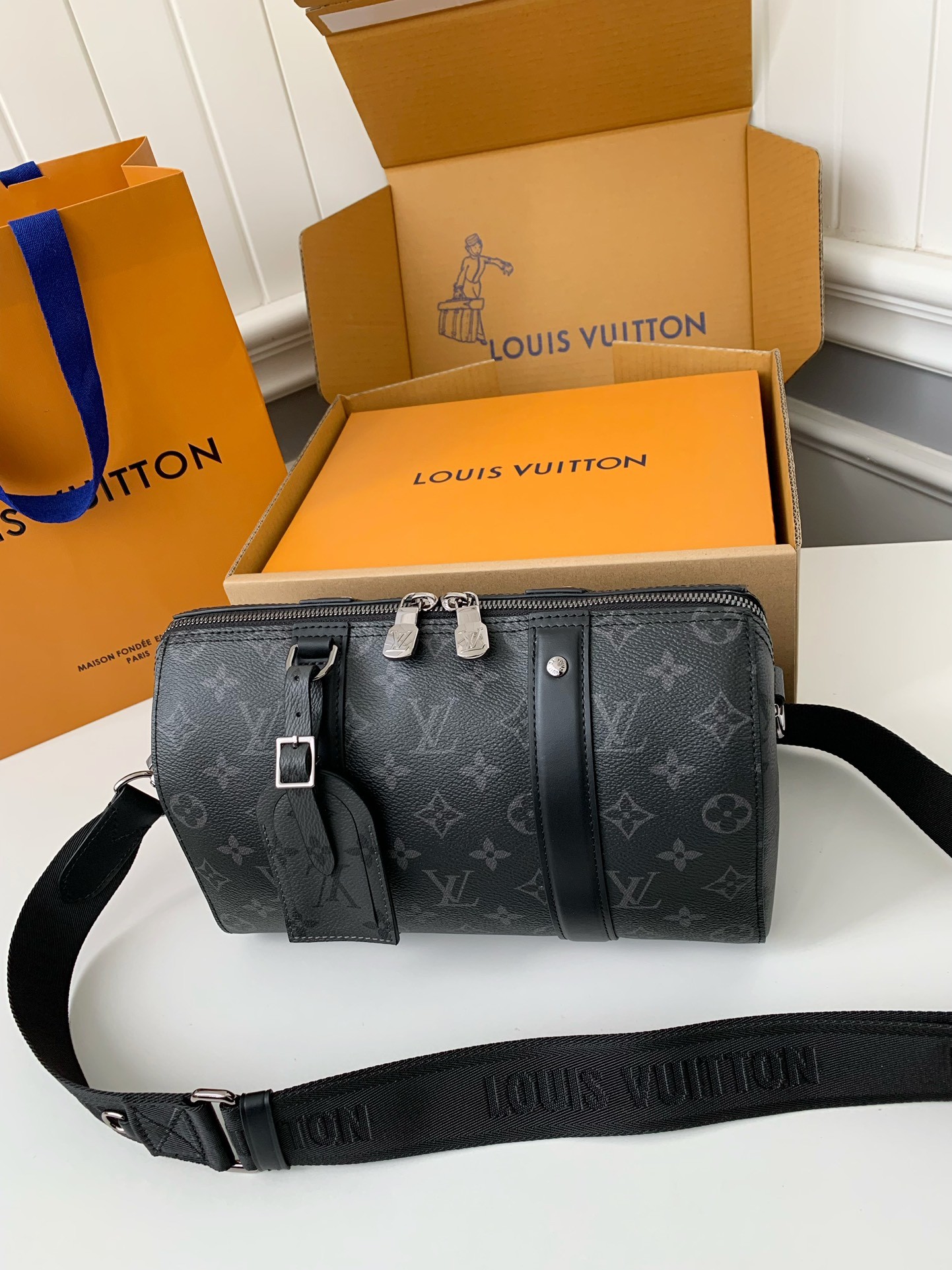 Louis Vuitton CITY KEEPALL Men's Handbag M45936, Top Quality
