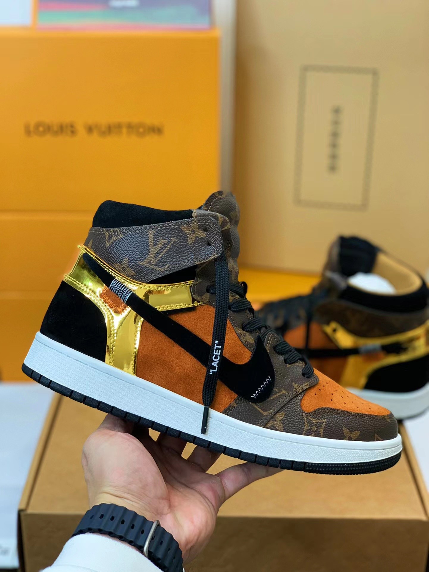 LOUIS VUITTON x NIKE AIR FORCE 1 Sneaker High-tops