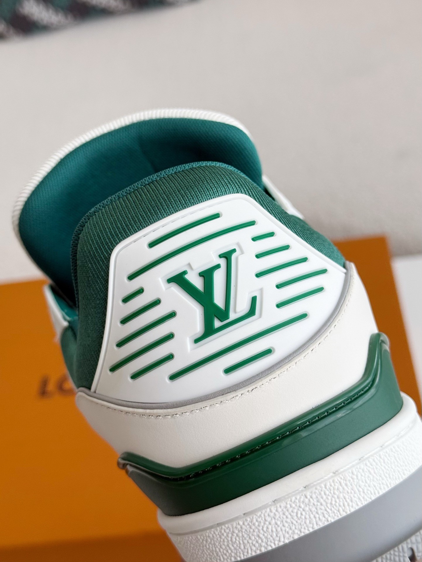 [#3886]LOUIS VUITTON TRAINER SNEAKERS