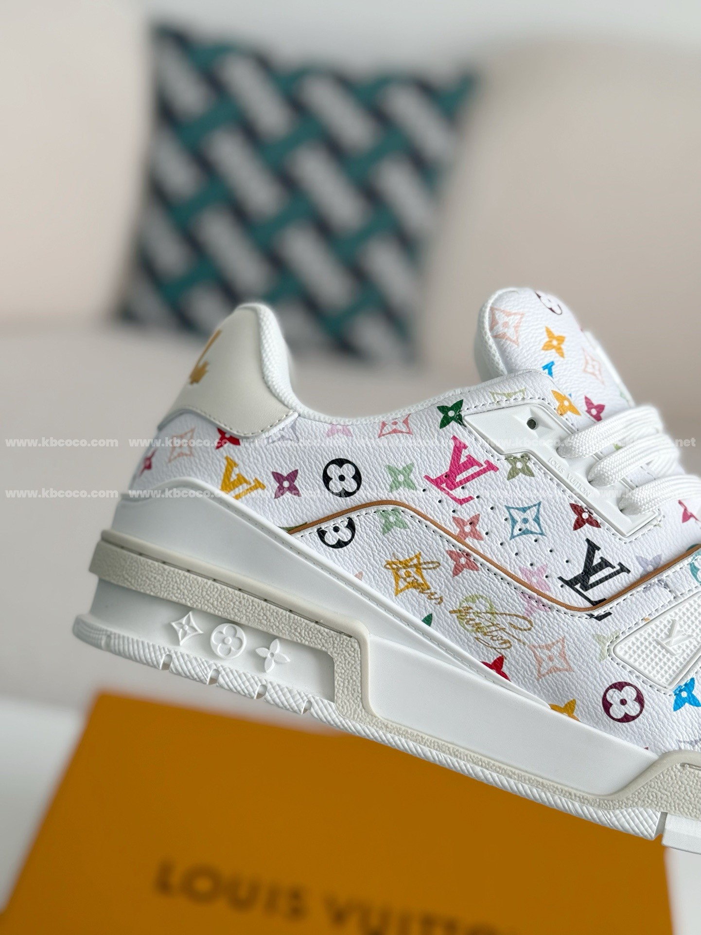 【#4186】 LOUIS VUITTON TRAINER SNEAKERS