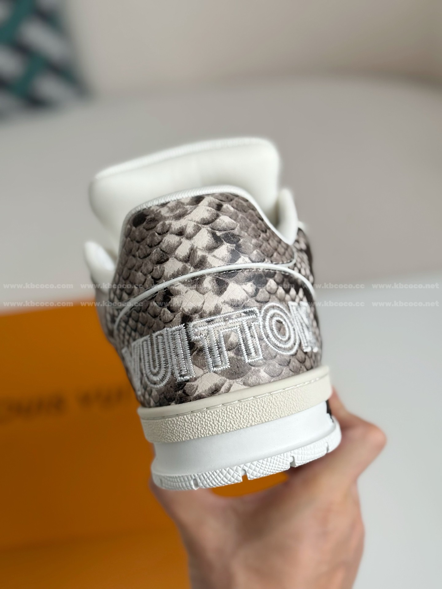 【#5794】 LOUIS VUITTON TRAINER SNEAKERS