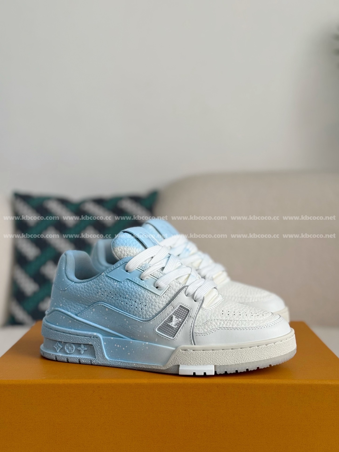 【#5198】 LOUIS VUITTON TRAINER SNEAKERS