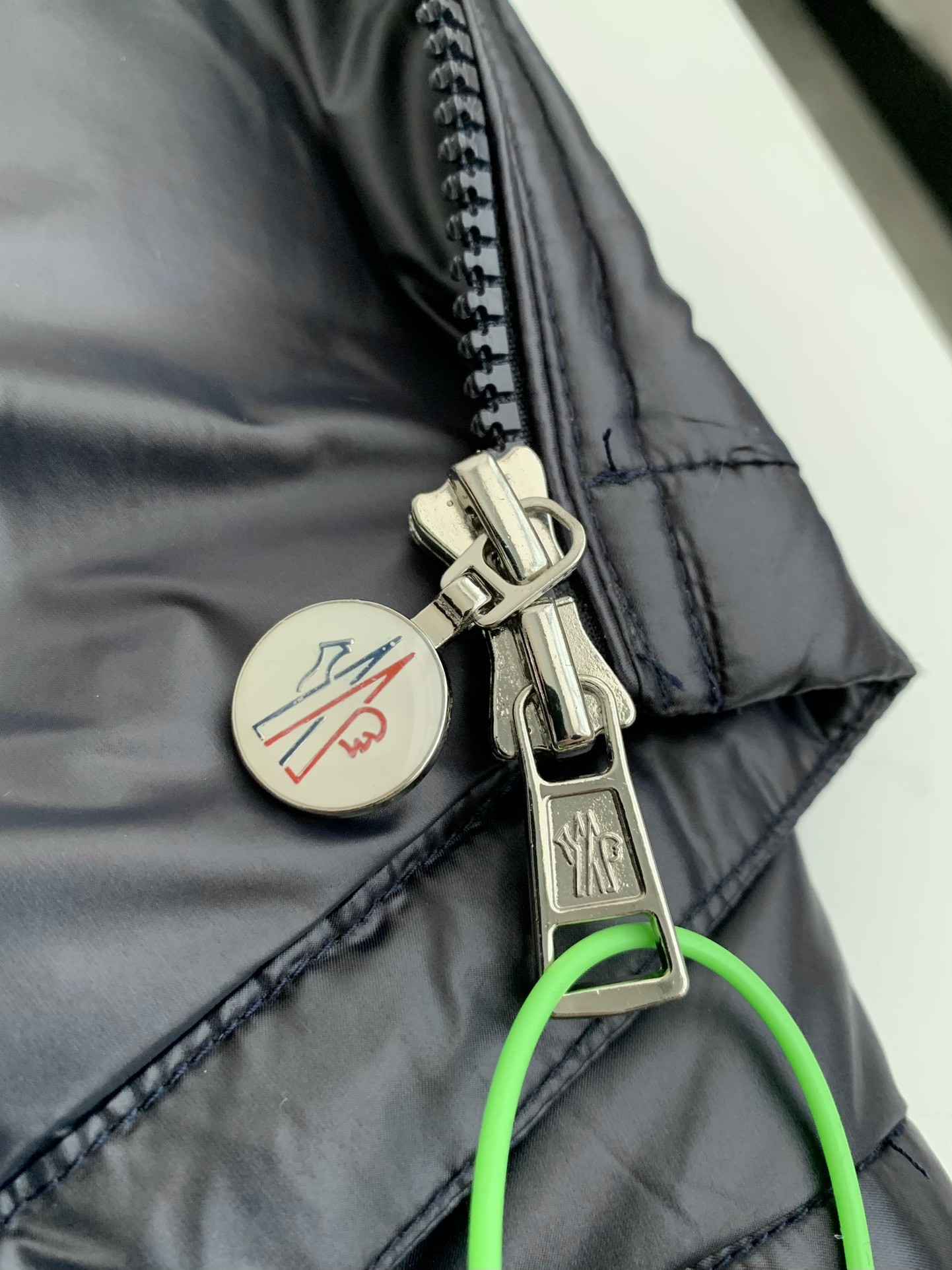 【#3670】Moncler Short men's down jacket